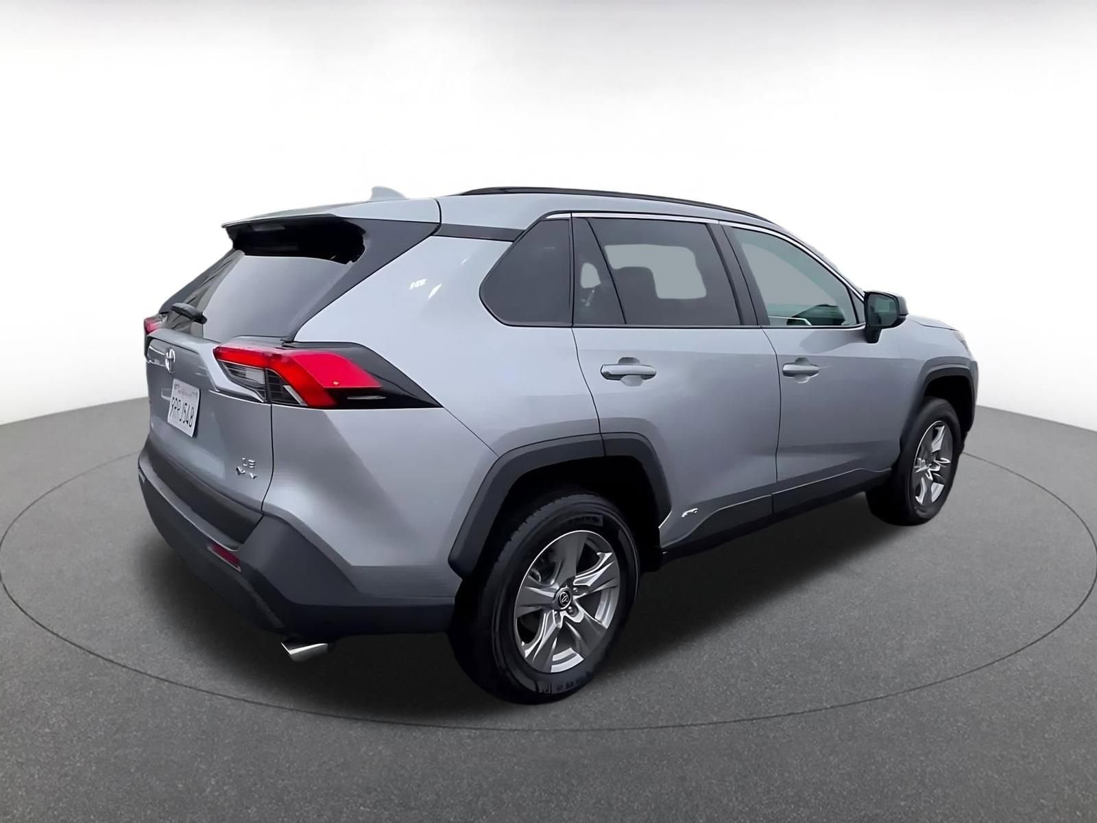 Thumbnail: 2025 Toyota RAV4 - 15