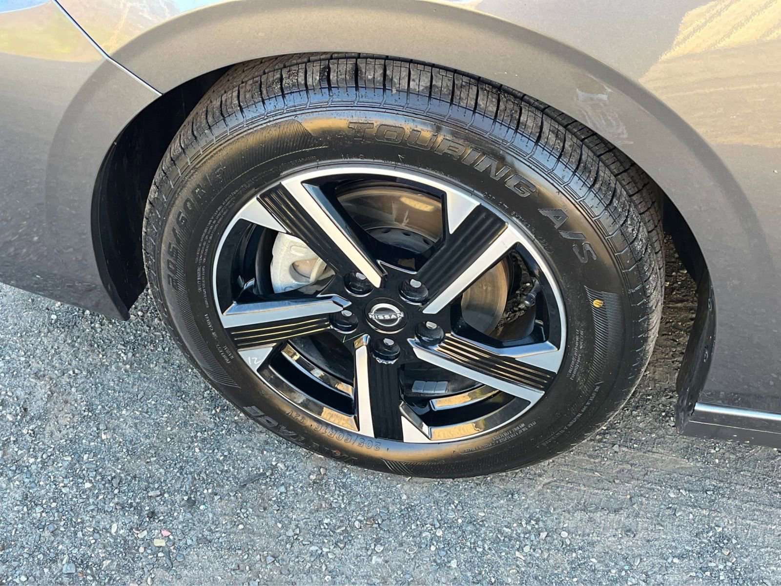 Thumbnail: 2025 Nissan Sentra - 28