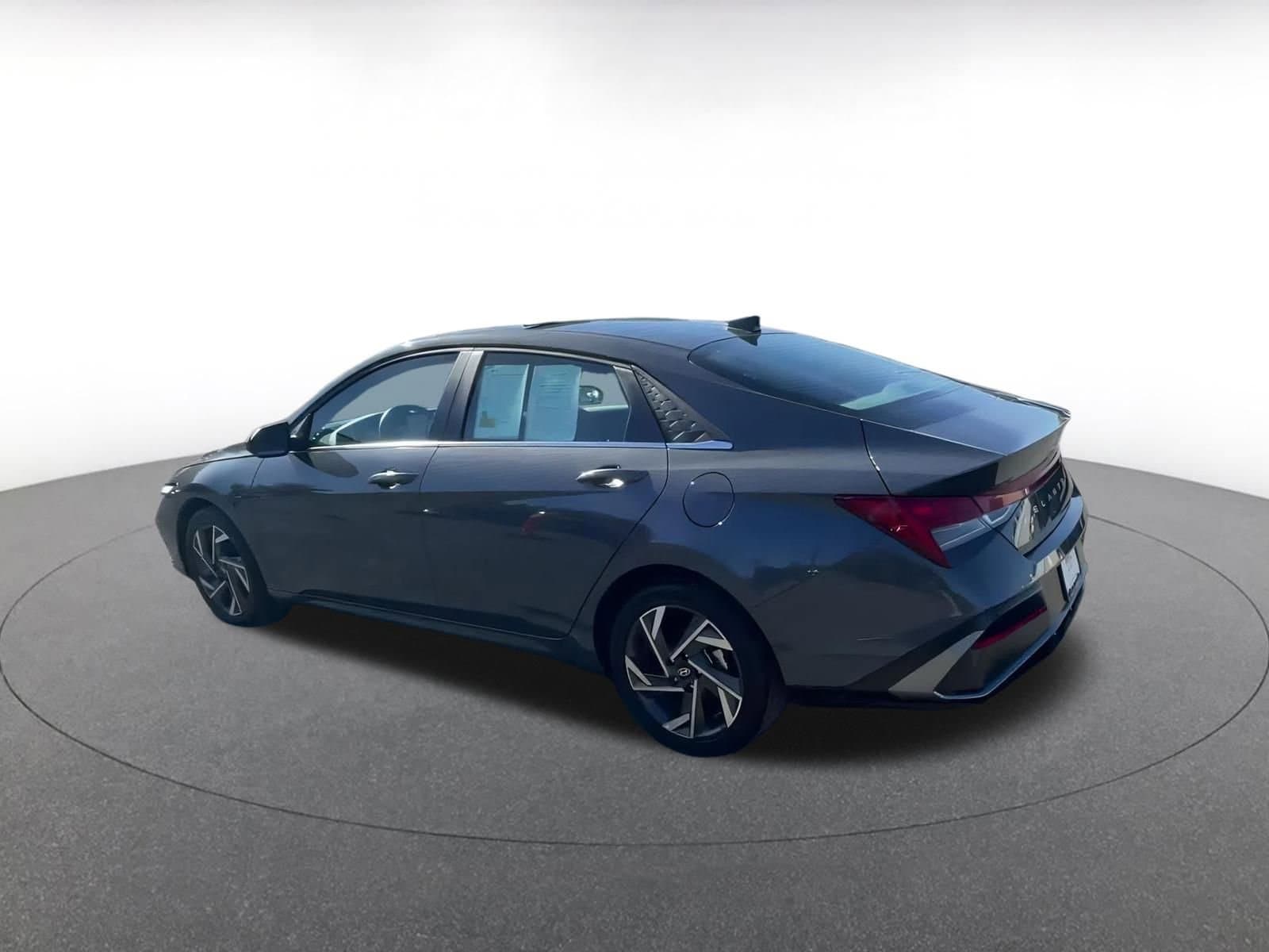 Thumbnail: 2025 Hyundai Elantra - 10