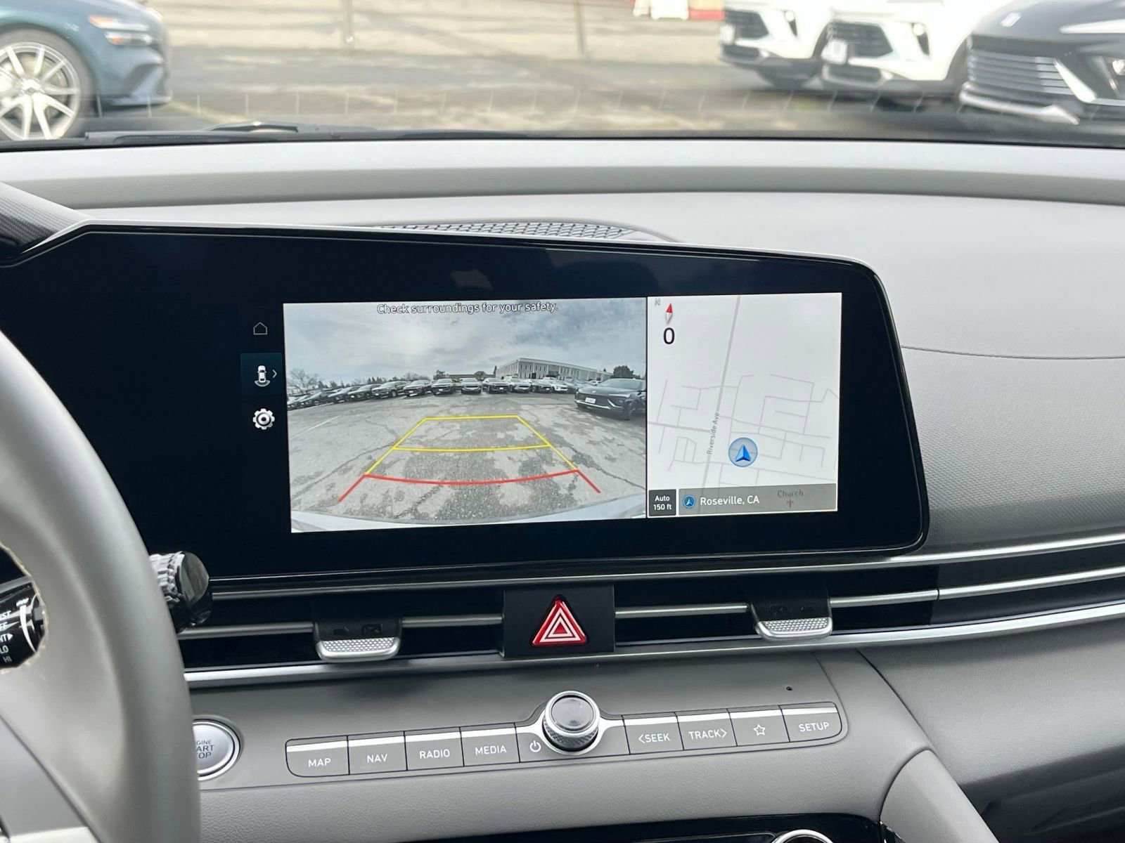 Thumbnail: 2025 Hyundai Elantra - 17