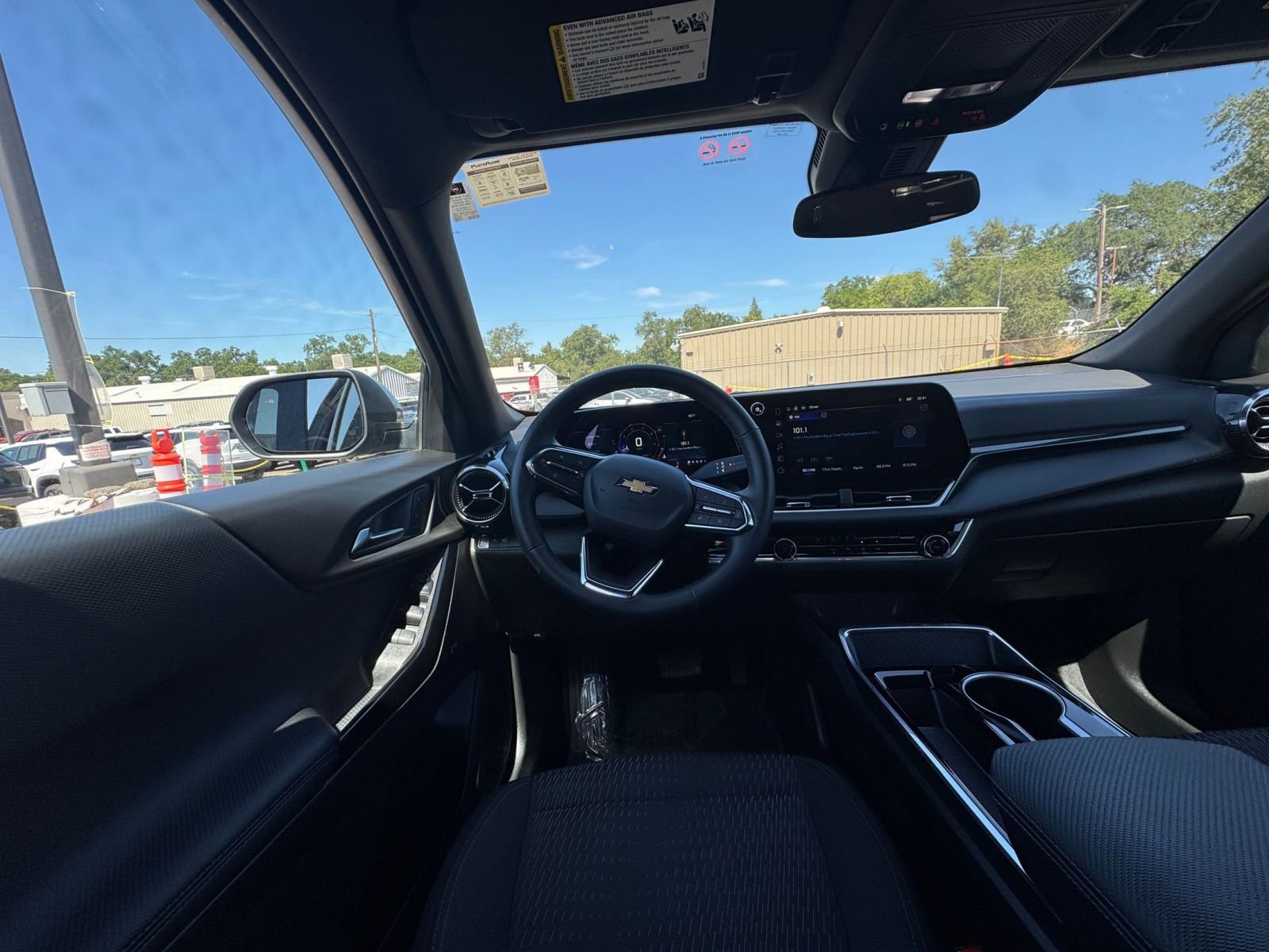 Thumbnail: 2025 Chevrolet Equinox - 35