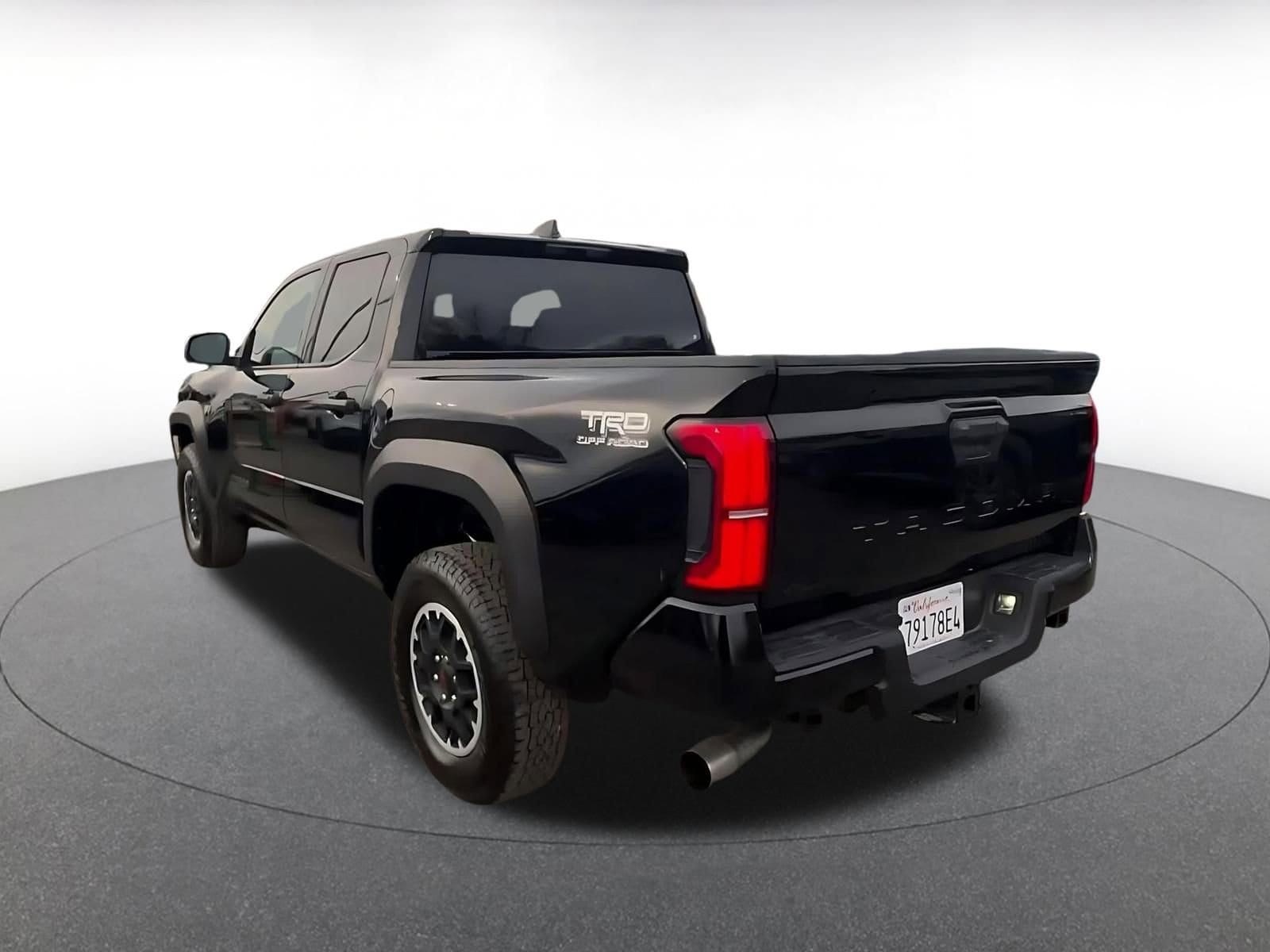 Thumbnail: 2025 Toyota Tacoma - 10