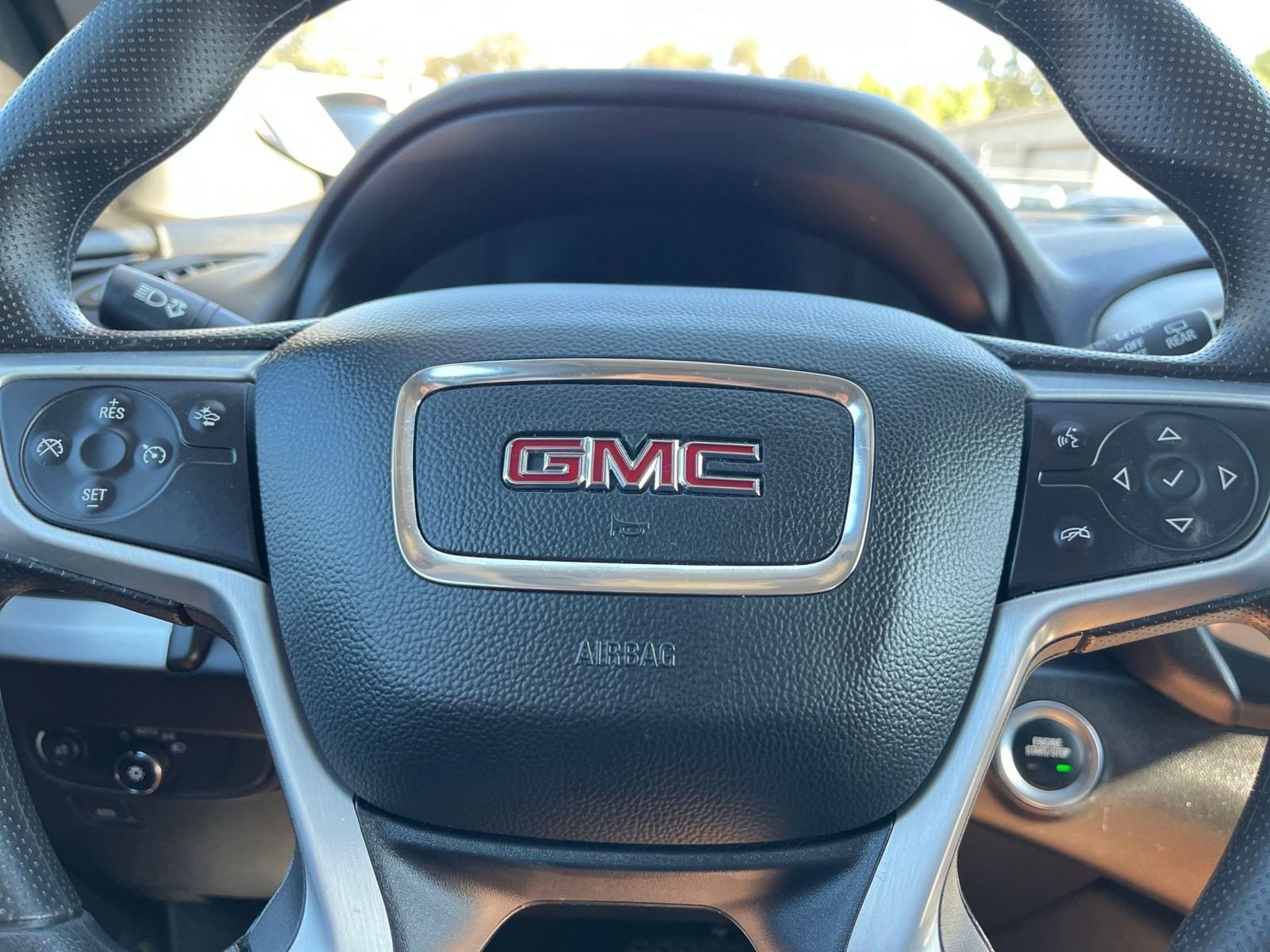 Thumbnail: 2024 GMC Terrain - 32