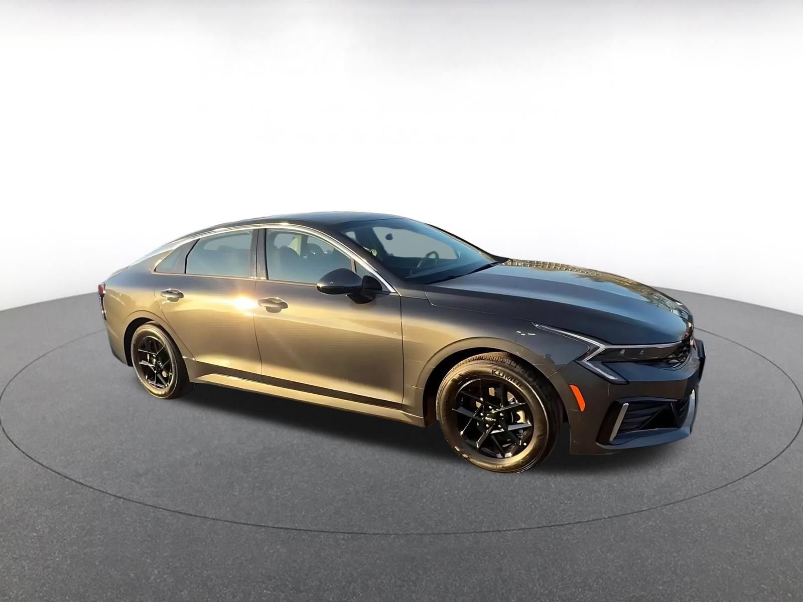 Thumbnail: 2025 Kia K5 - 2