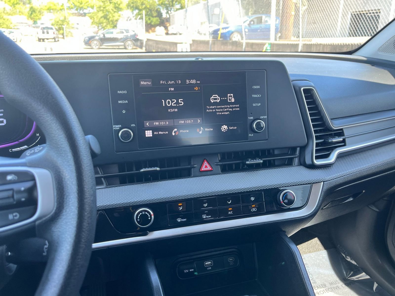 2024 Kia Sportage LX 18