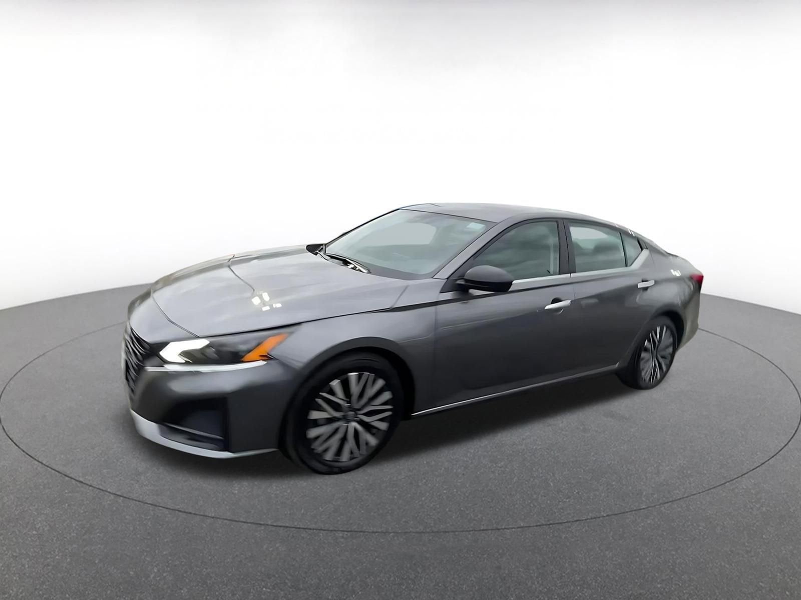 Thumbnail: 2025 Nissan Altima - 8