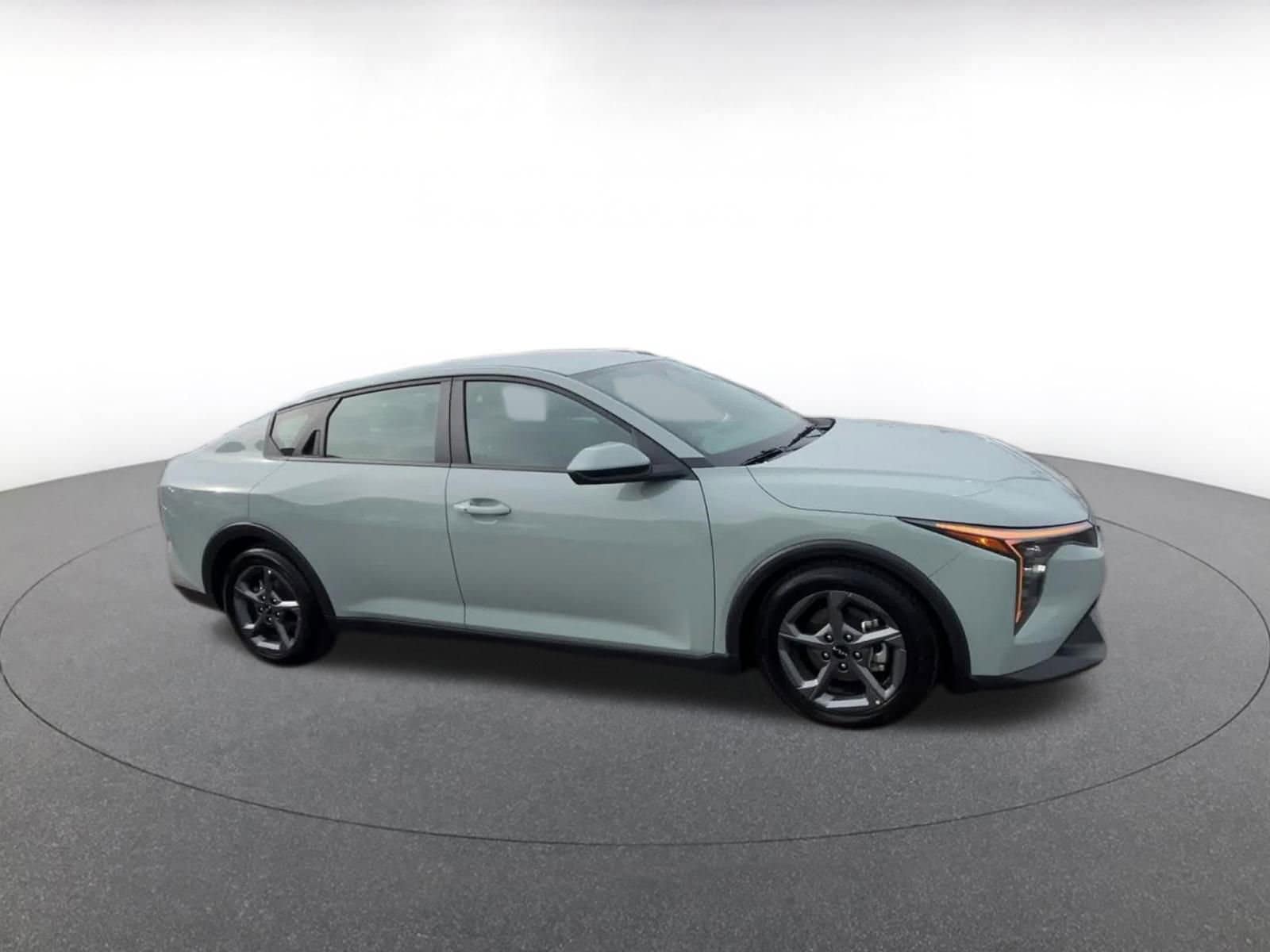 Thumbnail: 2025 Kia K4 - 2