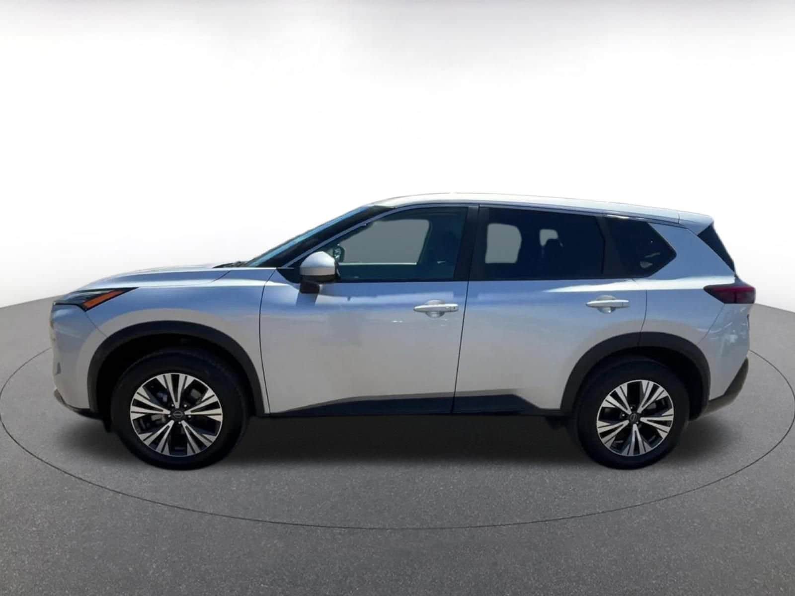 Thumbnail: 2023 Nissan Rogue - 9