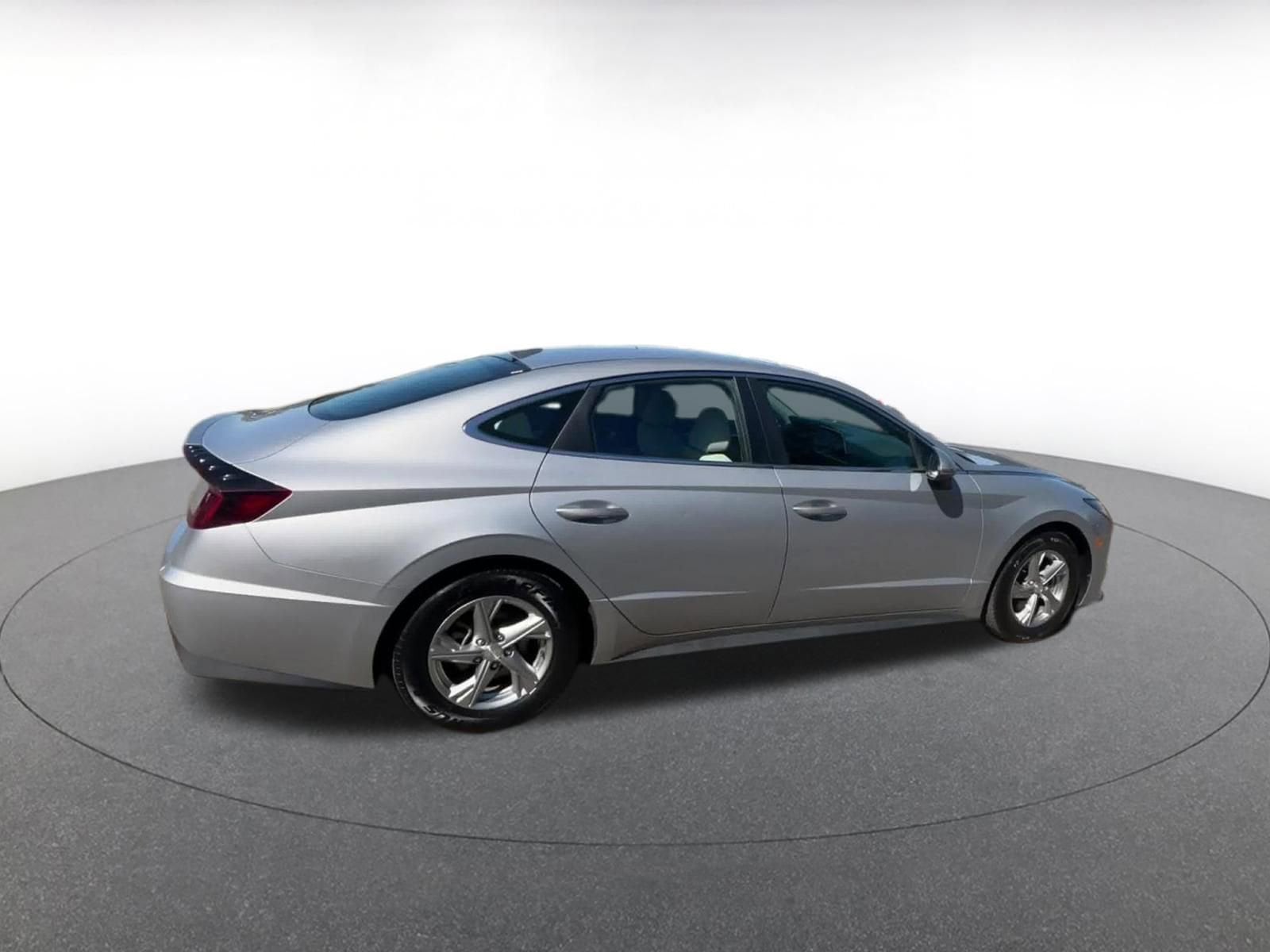 Thumbnail: 2023 Hyundai Sonata - 12