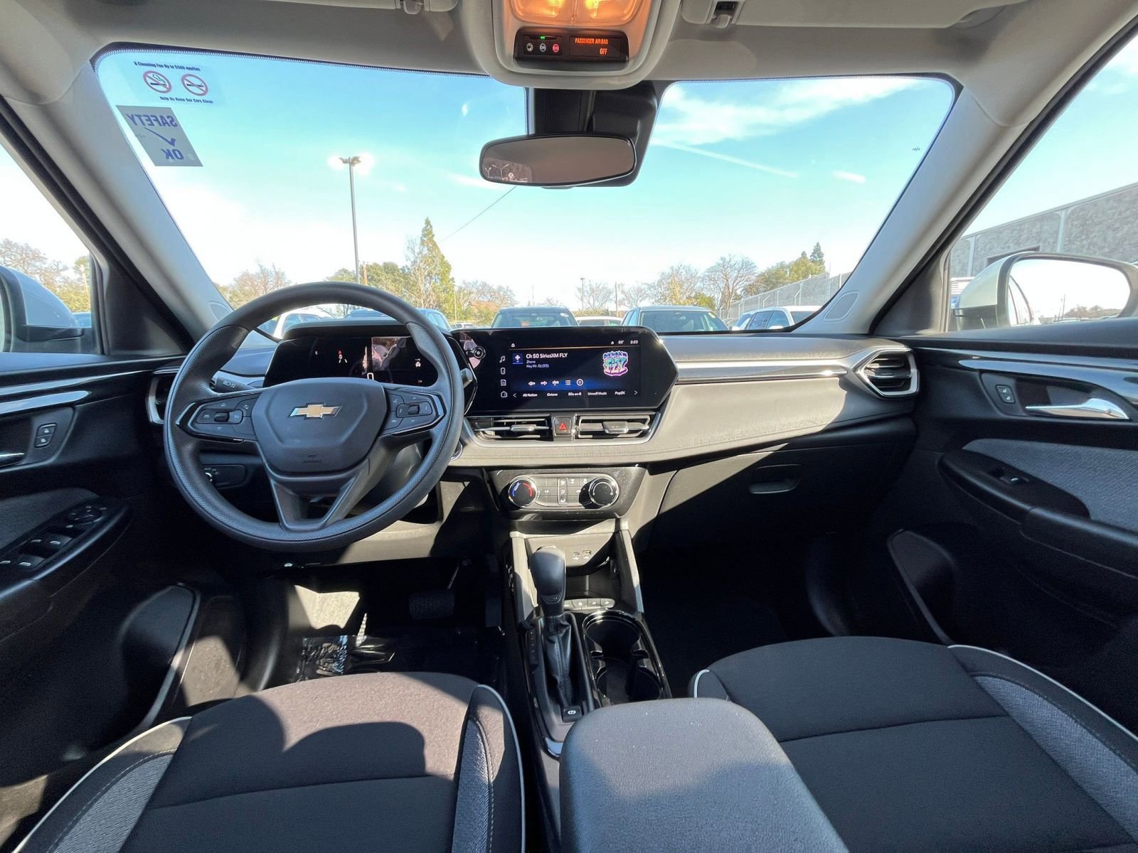 Thumbnail: 2025 Chevrolet TrailBlazer - 32