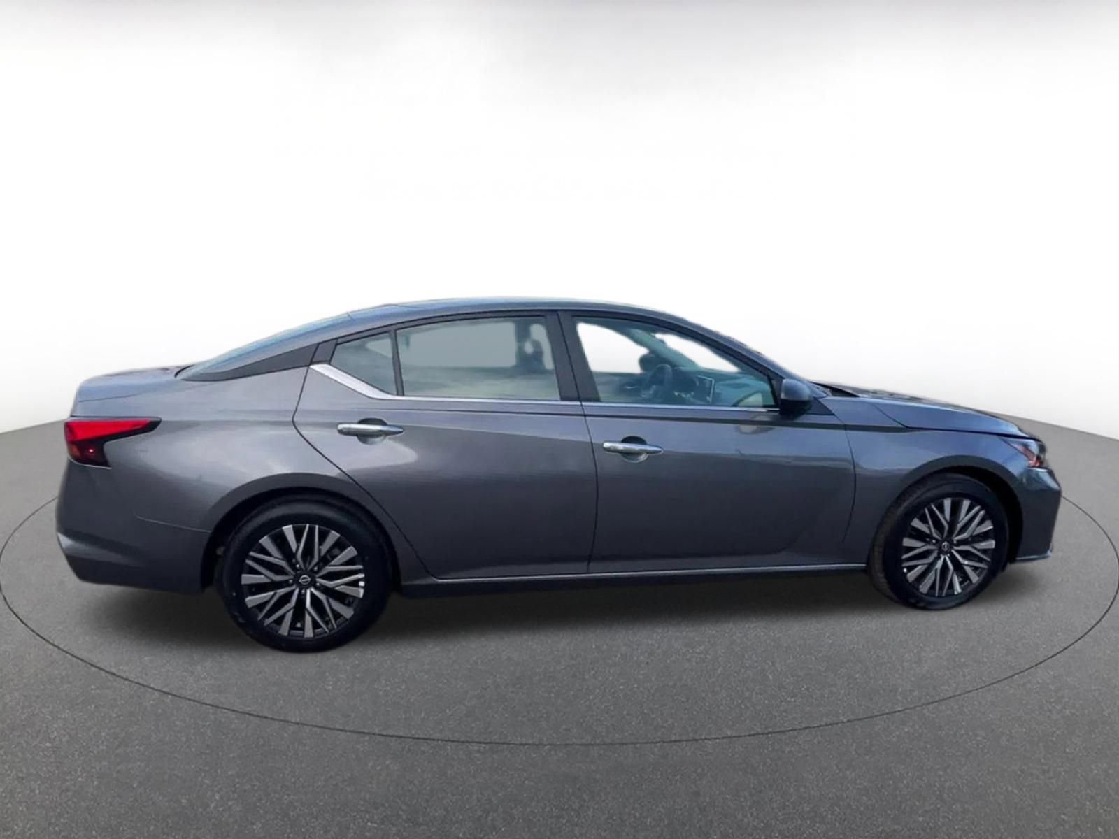 Thumbnail: 2025 Nissan Altima - 16