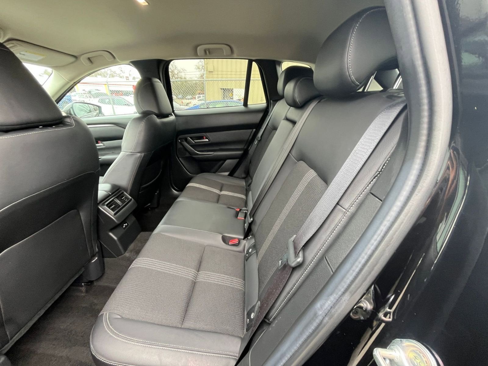 Thumbnail: 2025 Mazda CX-50 - 24