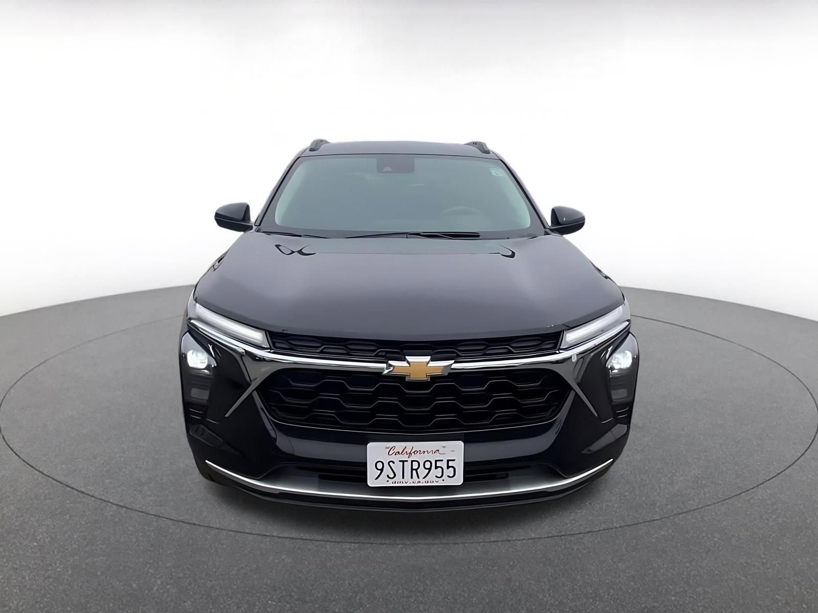 Thumbnail: 2025 Chevrolet Trax - 4