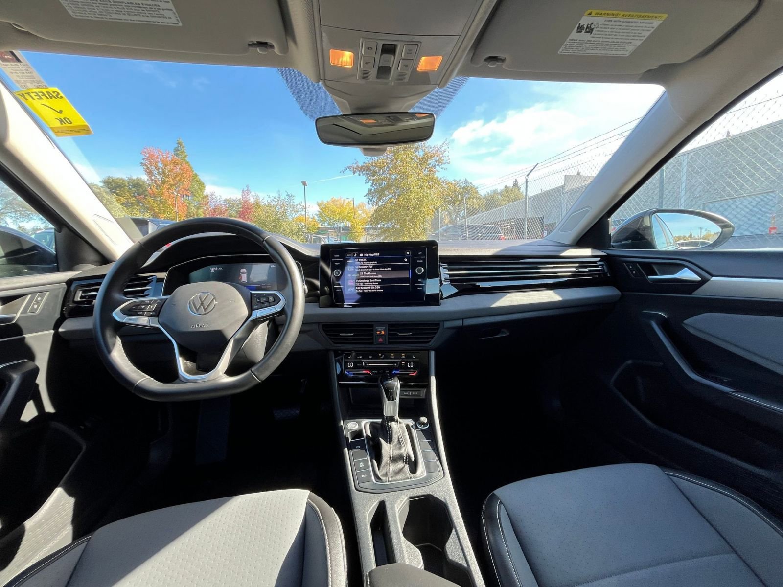 Thumbnail: 2025 Volkswagen Jetta - 32