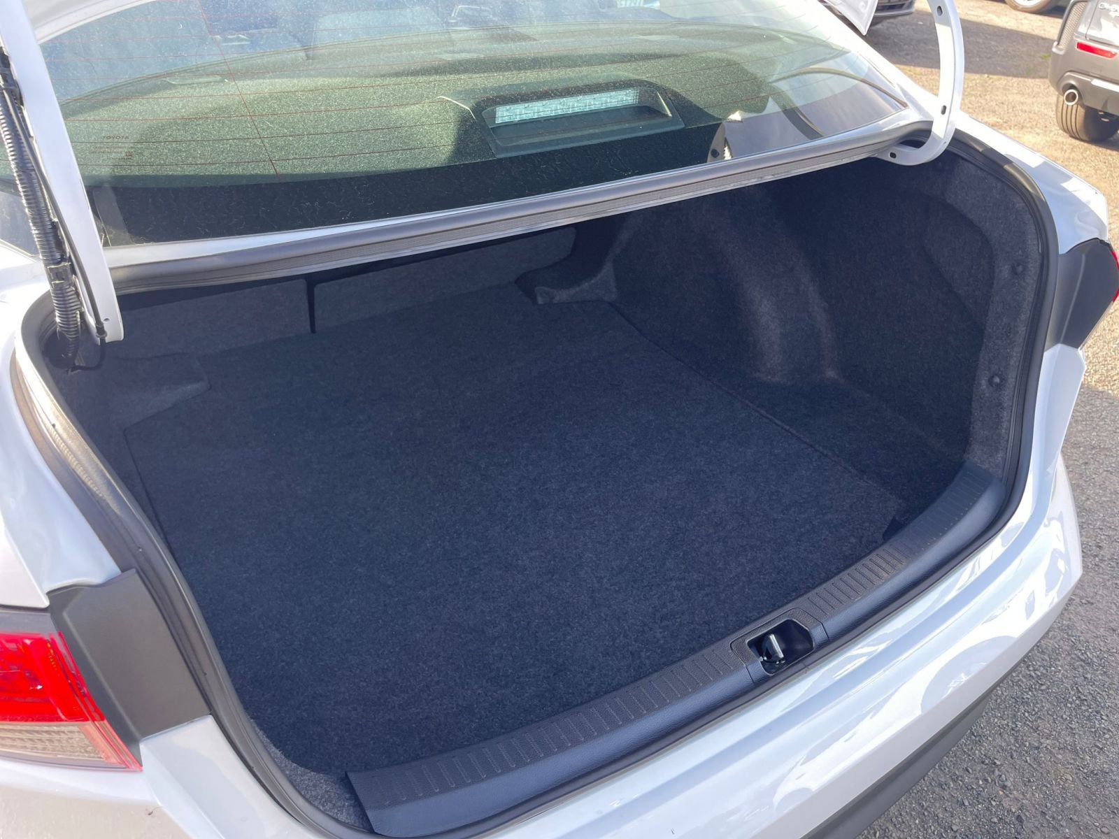 Thumbnail: 2025 Toyota Corolla - 30