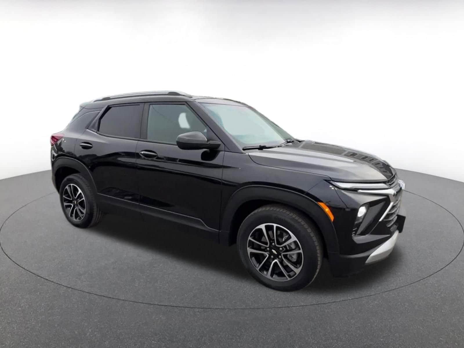 Thumbnail: 2025 Chevrolet TrailBlazer - 2