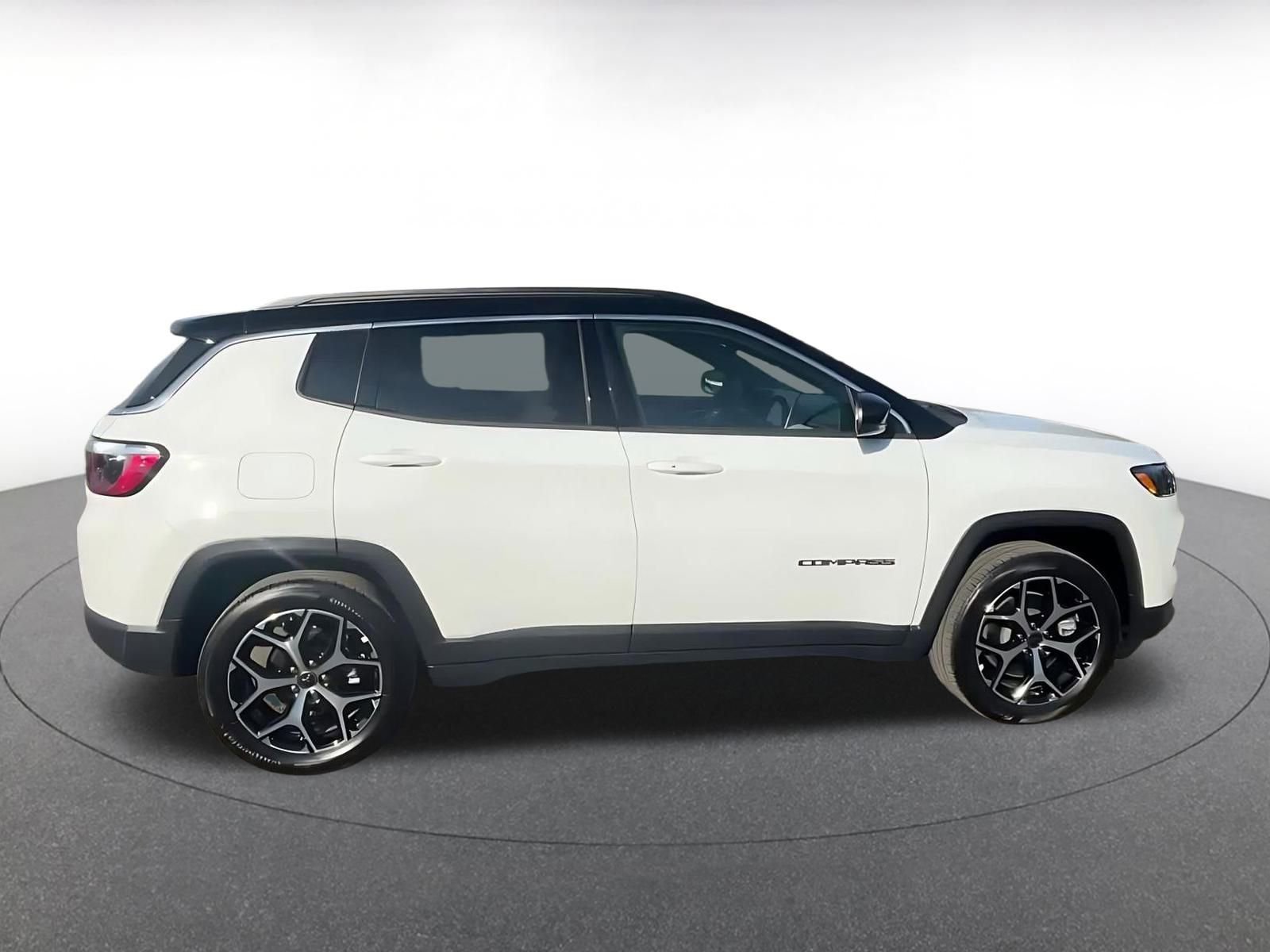 Thumbnail: 2025 Jeep Compass - 15