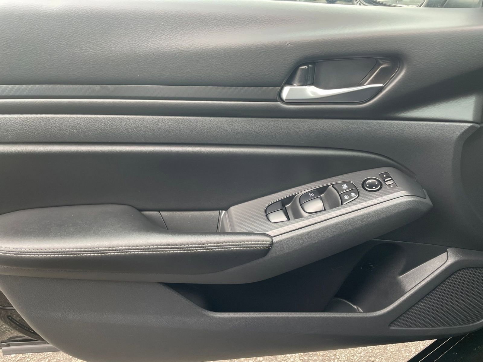 Thumbnail: 2025 Nissan Altima - 18