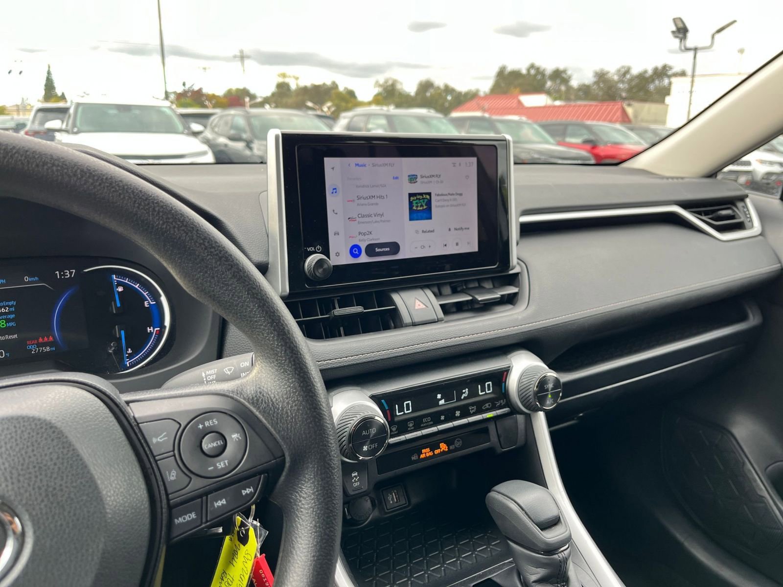 Thumbnail: 2025 Toyota RAV4 - 18