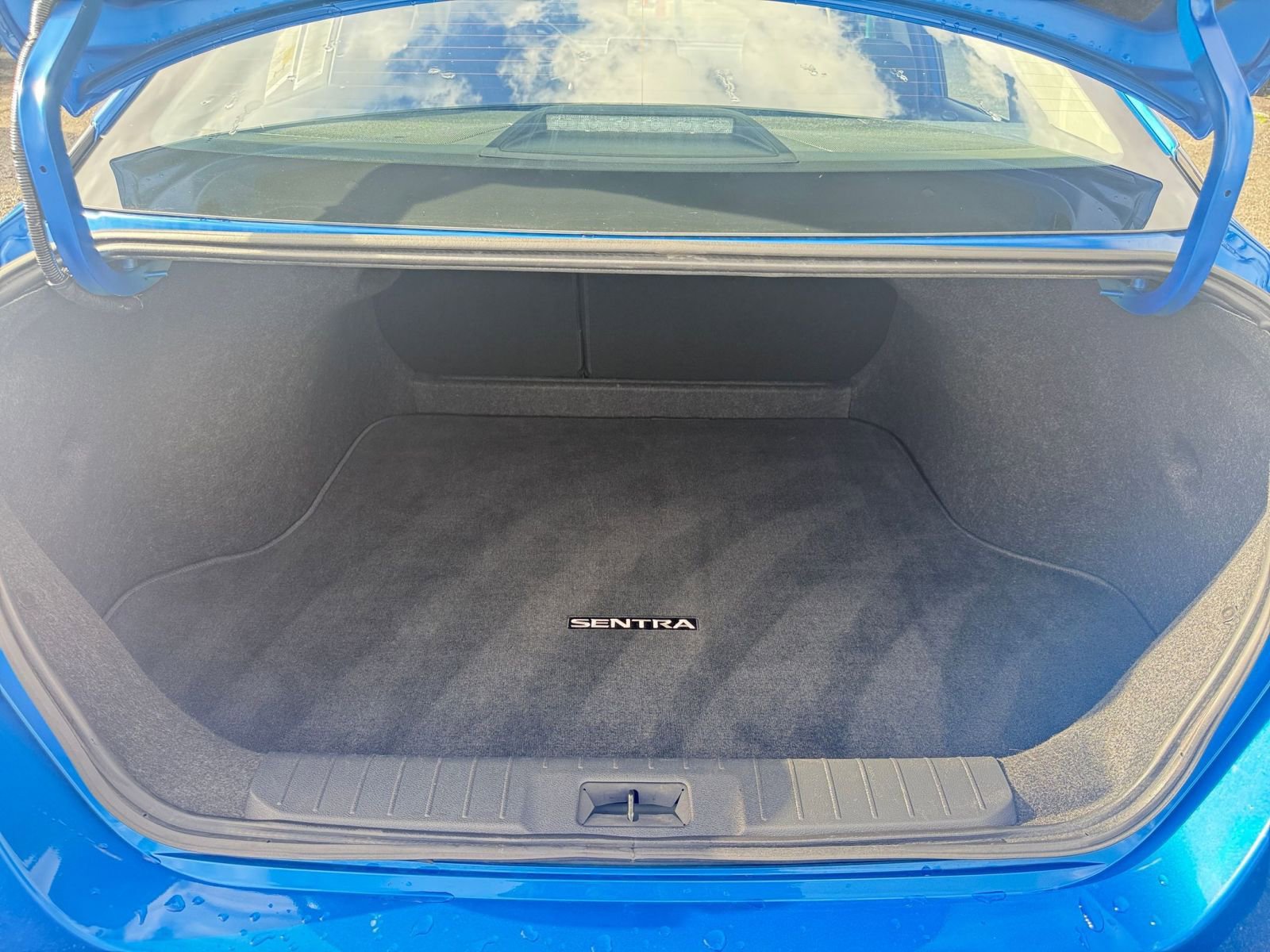 Thumbnail: 2025 Nissan Sentra - 31