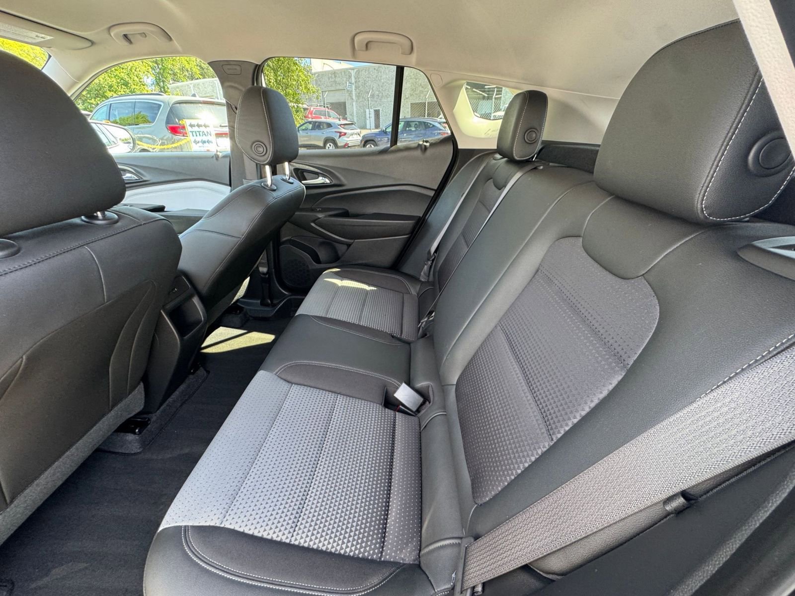 Thumbnail: 2025 Chevrolet Trax - 24