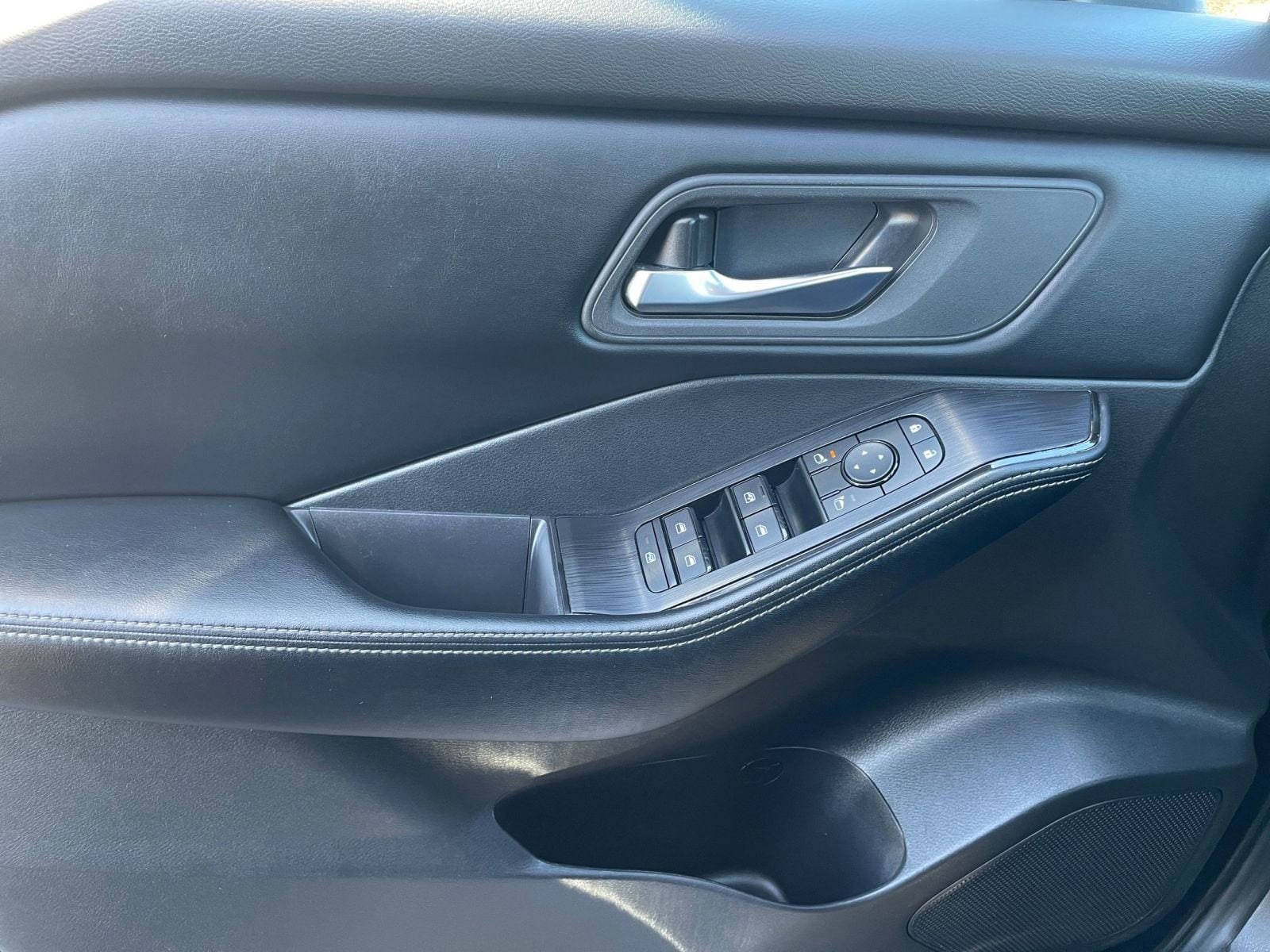 Thumbnail: 2025 Nissan Rogue - 18