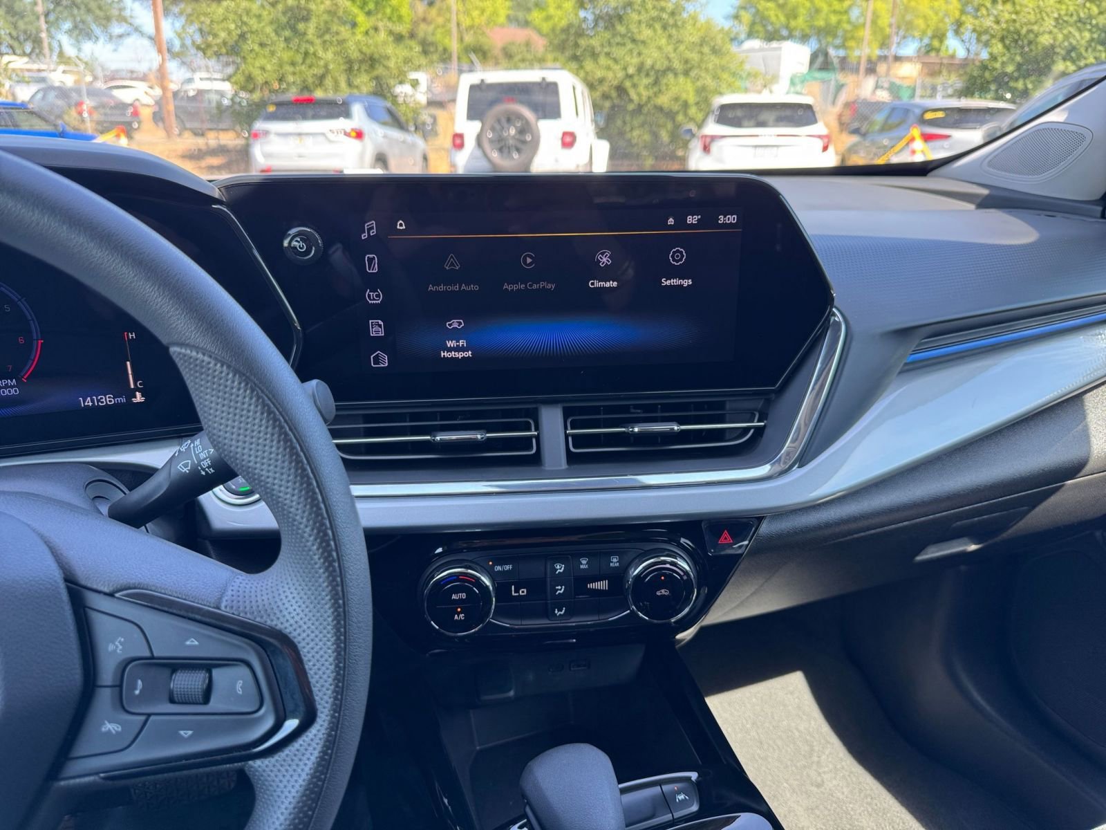 Thumbnail: 2025 Chevrolet Trax - 17