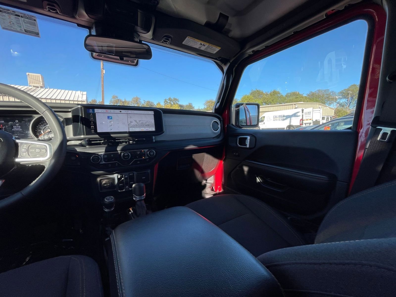 Thumbnail: 2025 Jeep Wrangler - 34