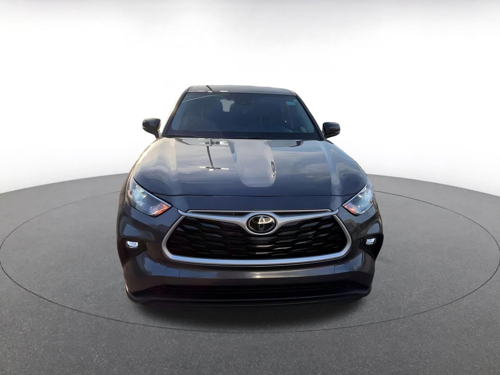 Thumbnail: 2025 Toyota Highlander - 3