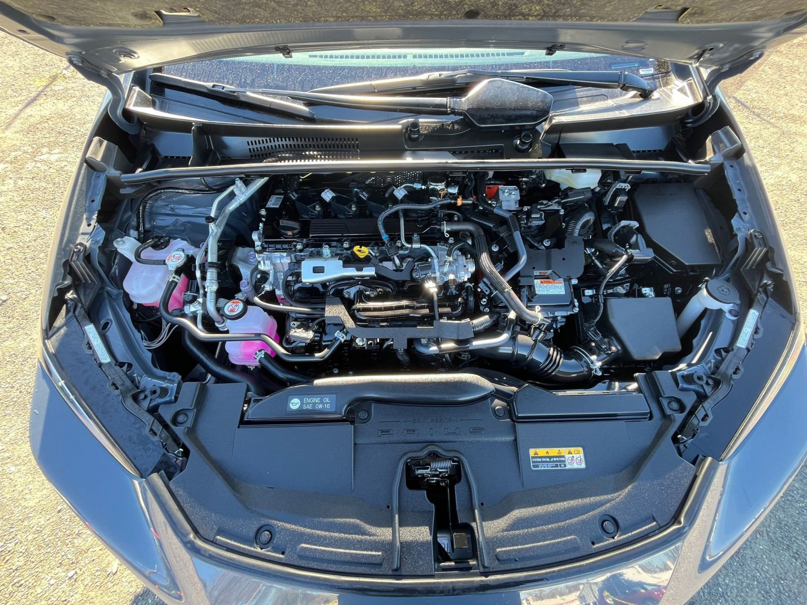 Thumbnail: 2025 Toyota Prius - 30