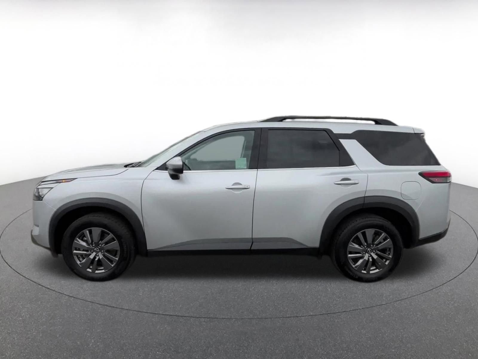 Thumbnail: 2025 Nissan Pathfinder - 9