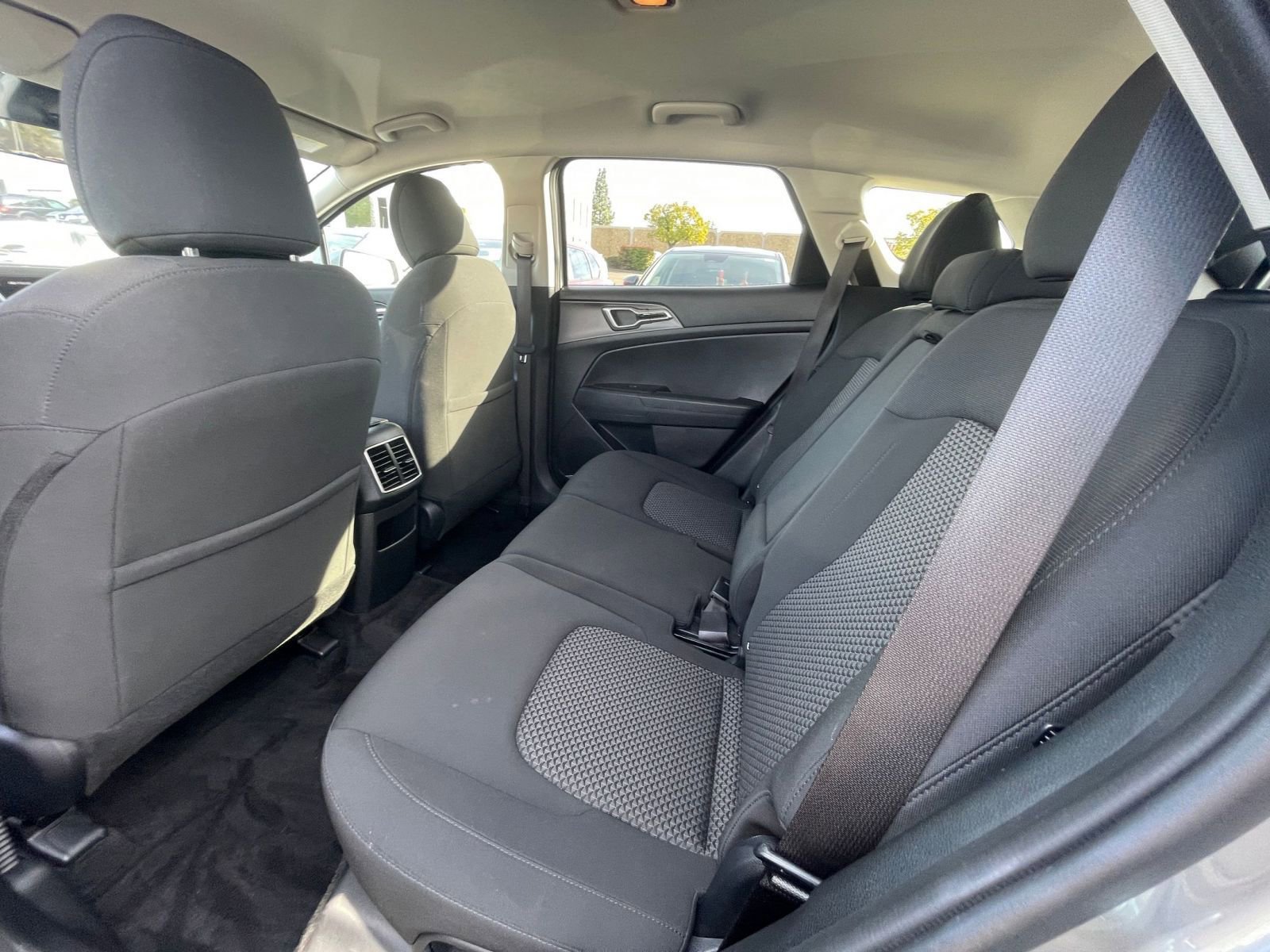 Thumbnail: 2025 Kia Sportage - 24