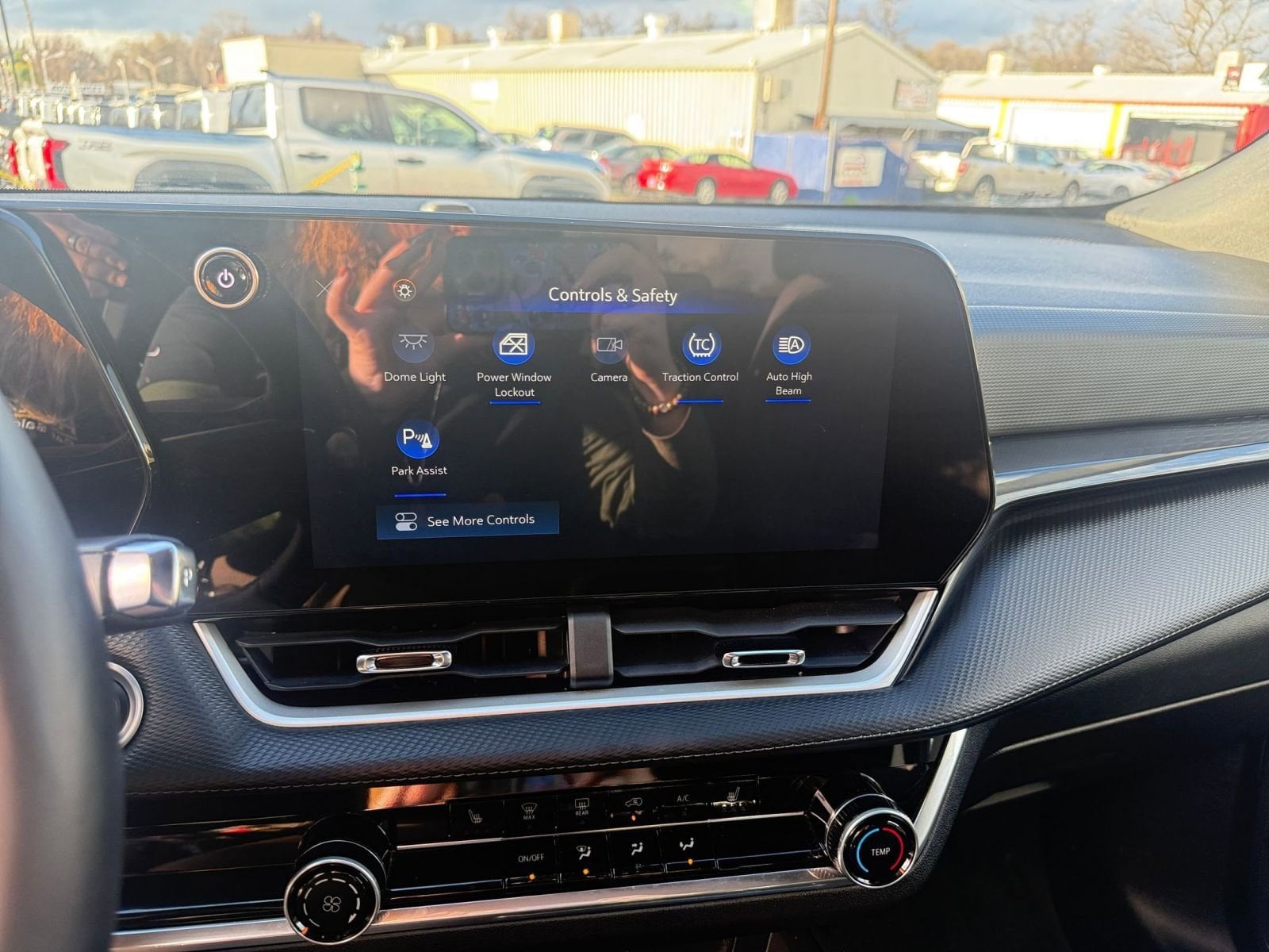 Thumbnail: 2025 Chevrolet Equinox - 21