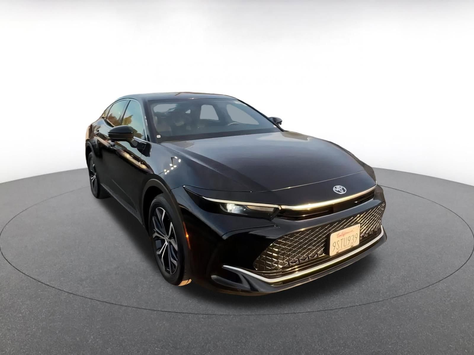 Thumbnail: 2025 Toyota Crown - 8