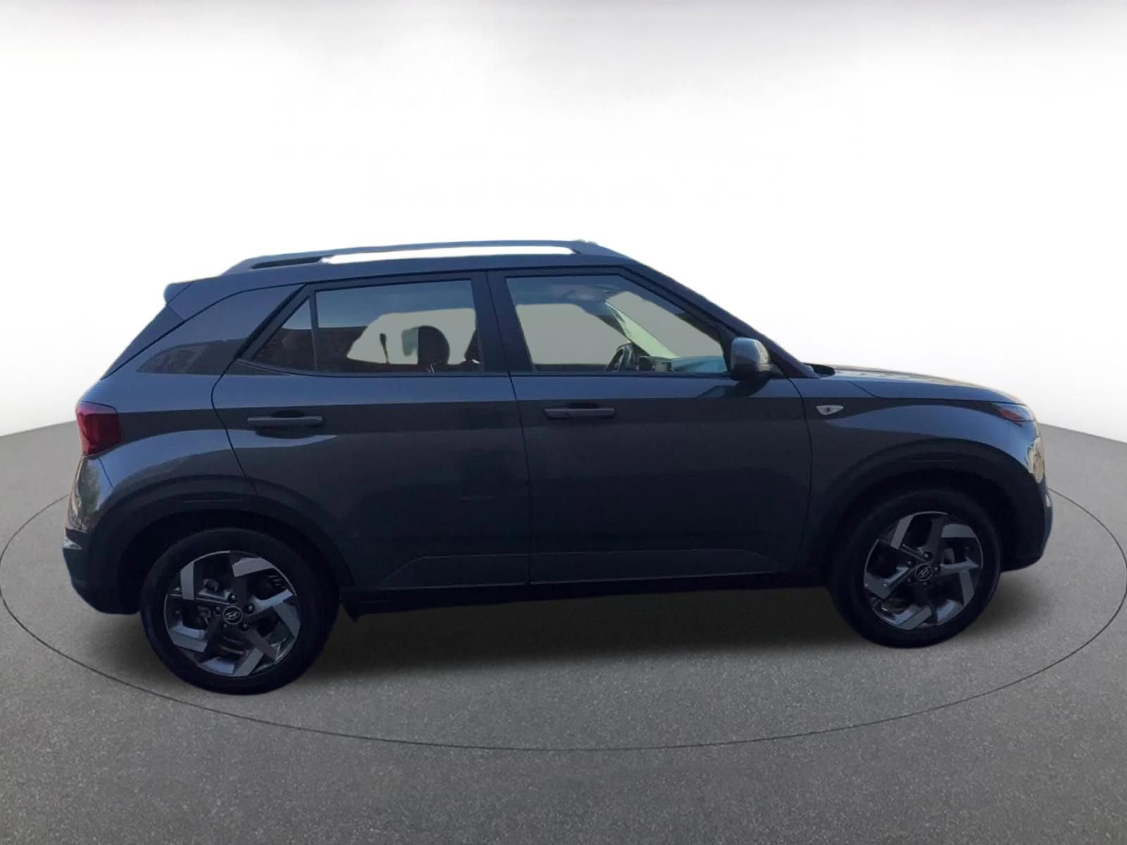 Thumbnail: 2025 Hyundai Venue - 16