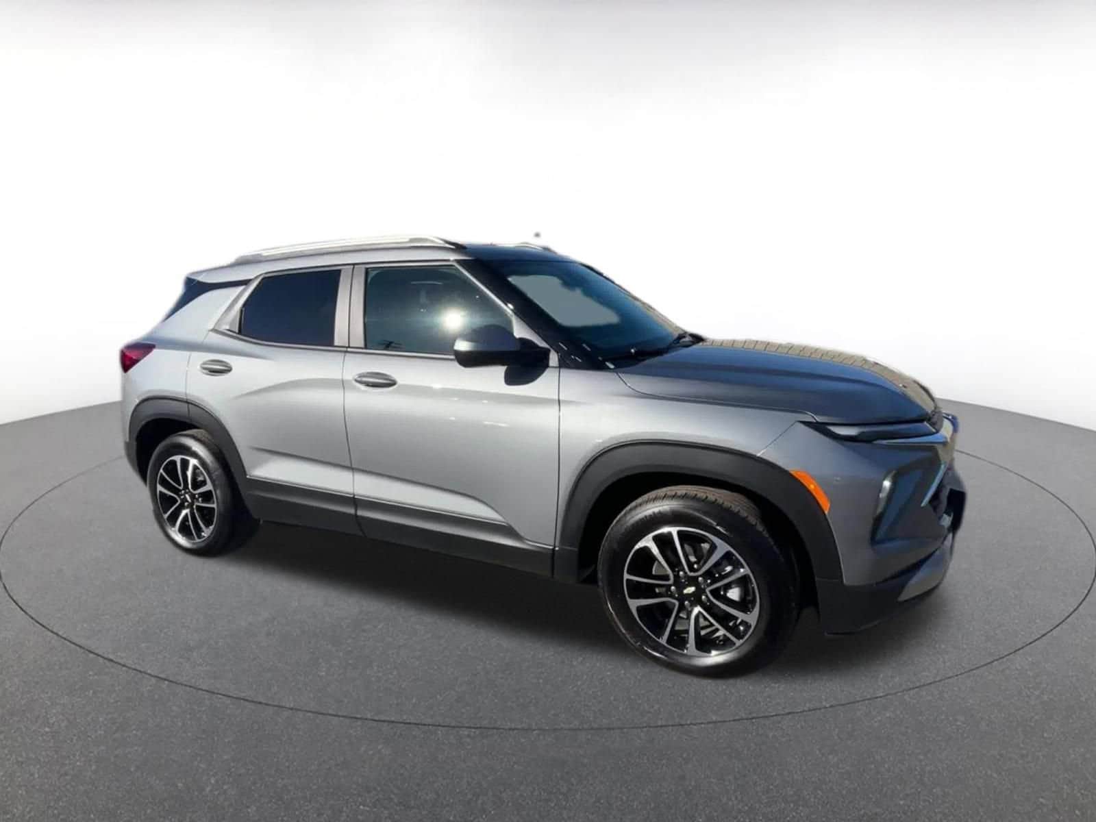 Thumbnail: 2025 Chevrolet TrailBlazer - 2