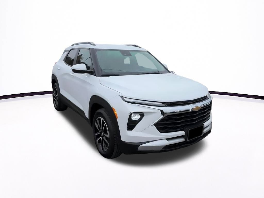 Thumbnail: 2025 Chevrolet TrailBlazer - 3
