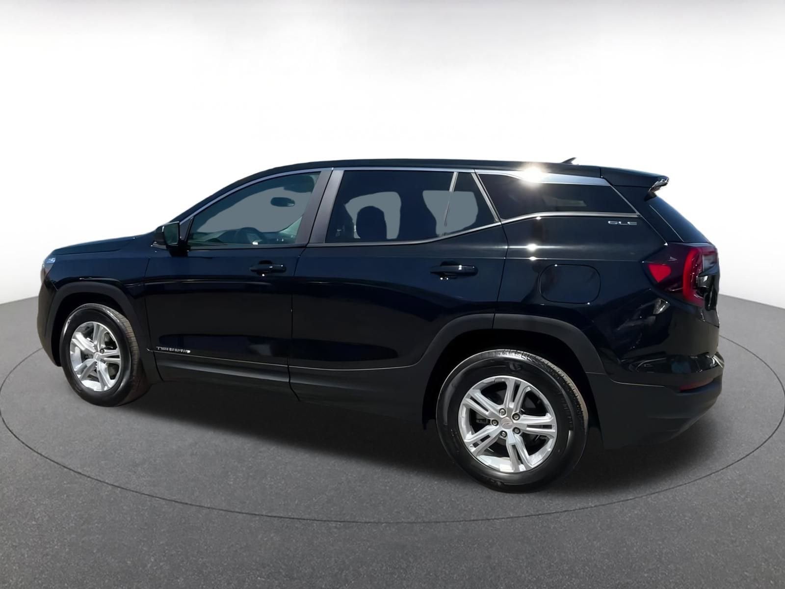 Thumbnail: 2024 GMC Terrain - 10