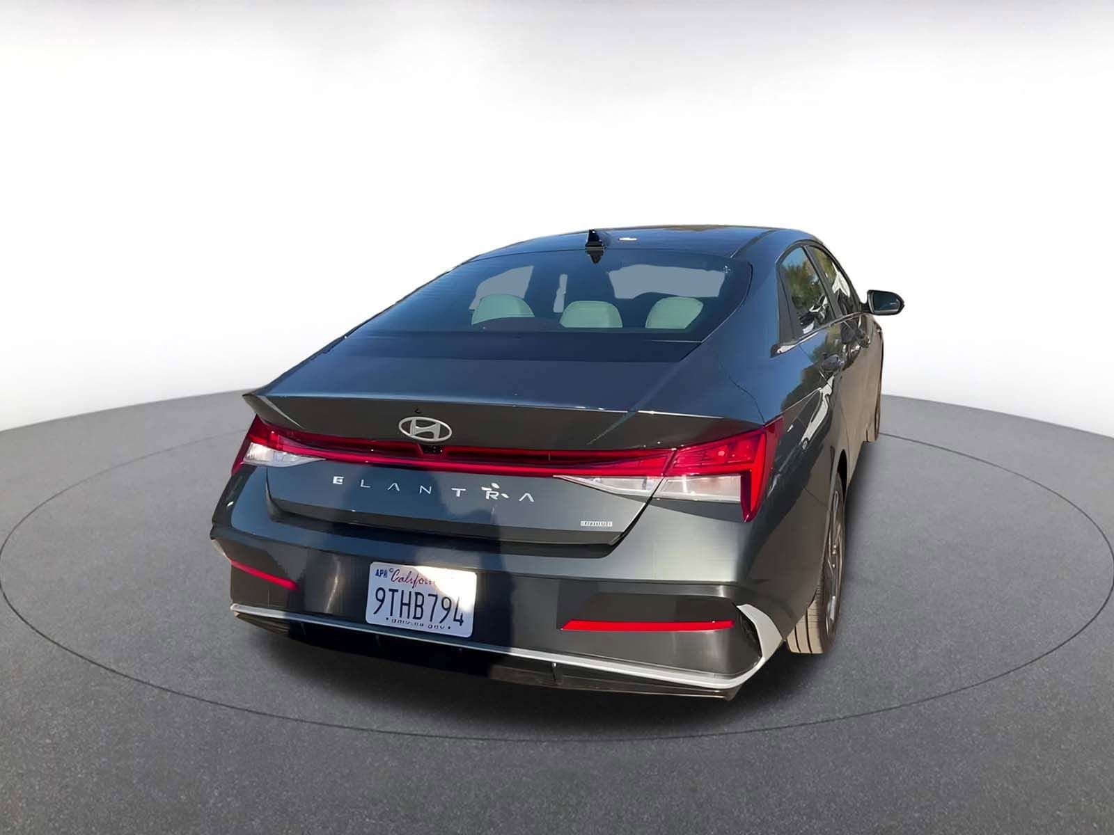 Thumbnail: 2025 Hyundai Elantra - 14