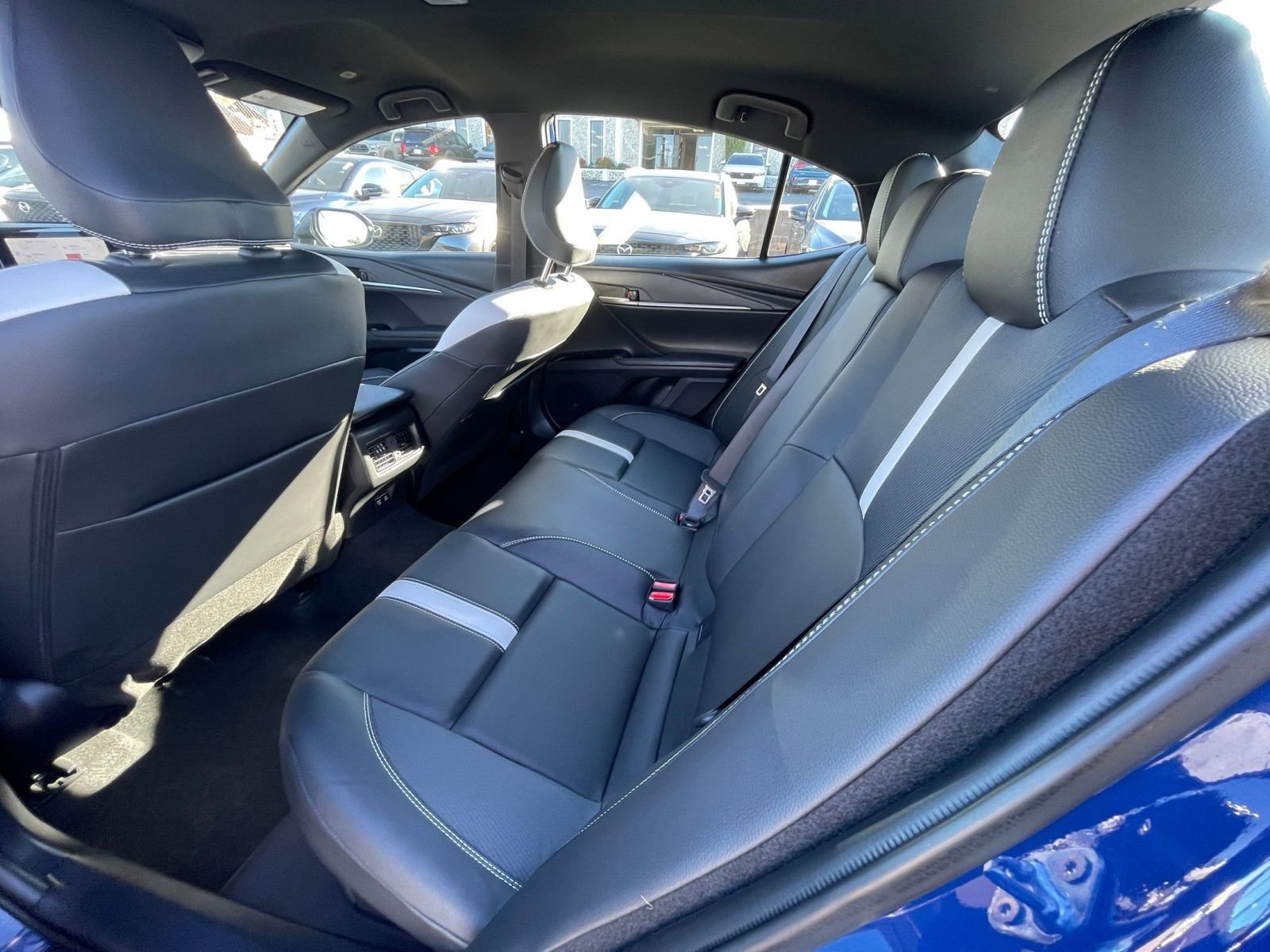 Thumbnail: 2025 Toyota Camry - 25