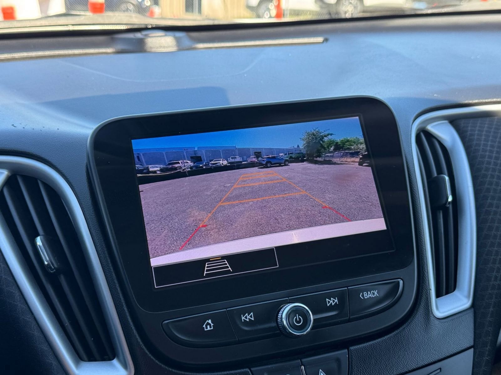 Thumbnail: 2023 Chevrolet Malibu - 24