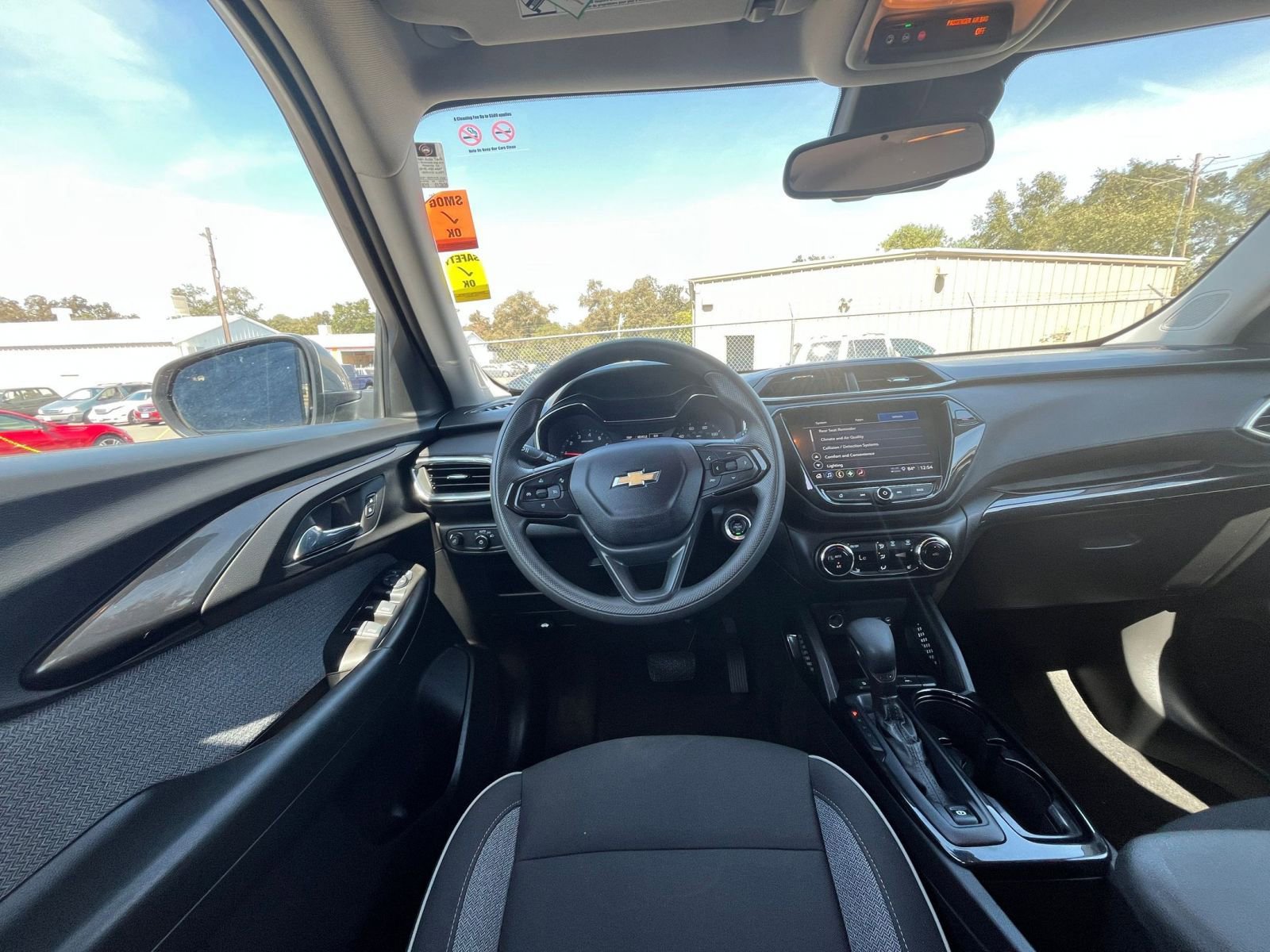 Thumbnail: 2023 Chevrolet TrailBlazer - 33