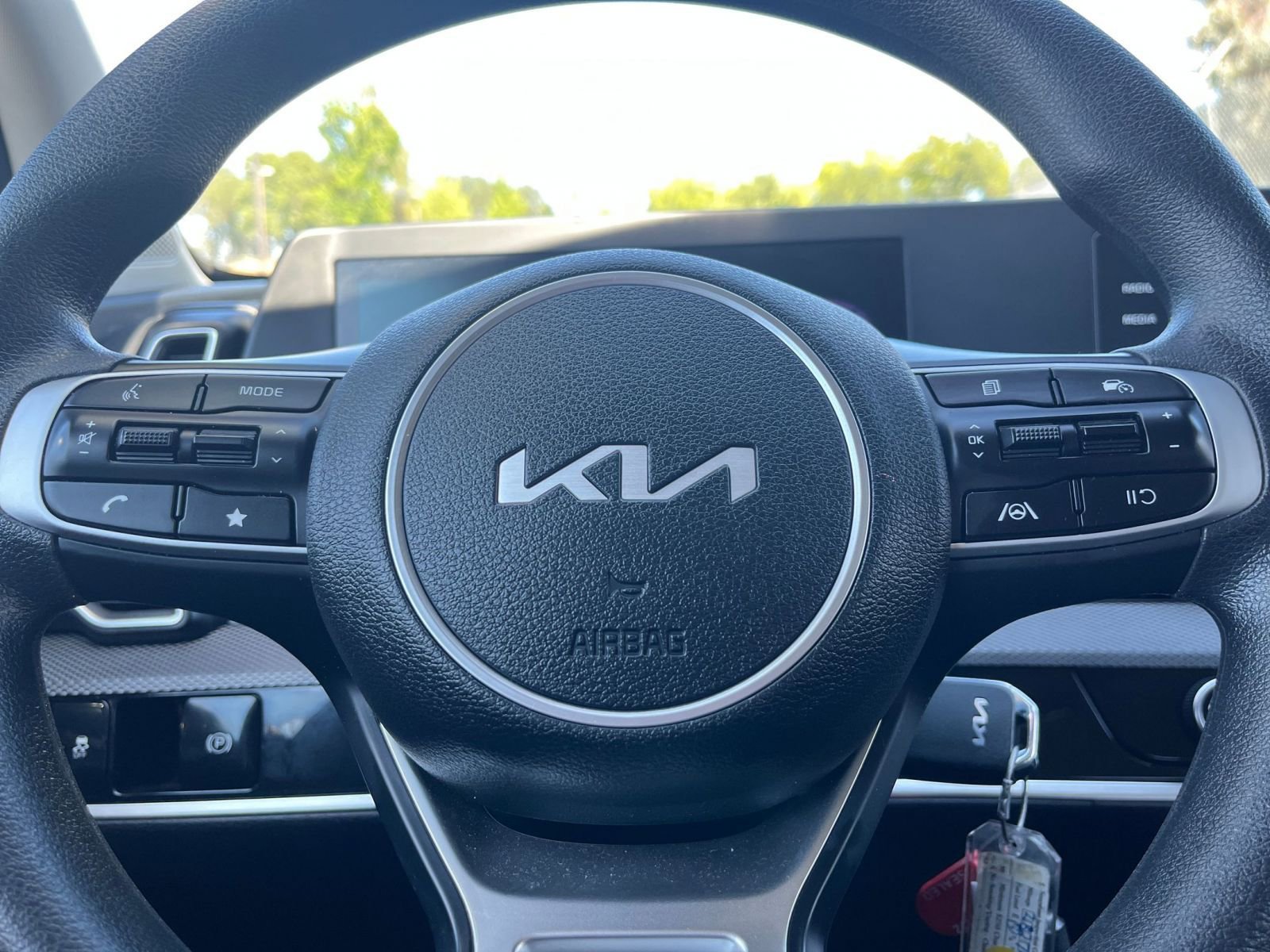 2024 Kia Sportage LX 27