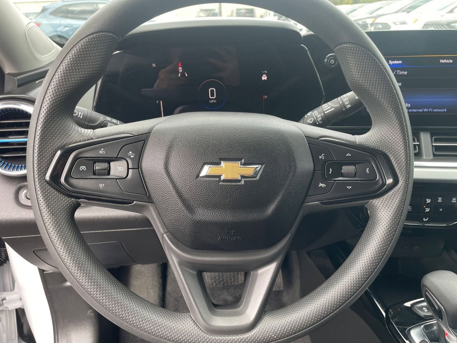 Thumbnail: 2025 Chevrolet Trax - 28