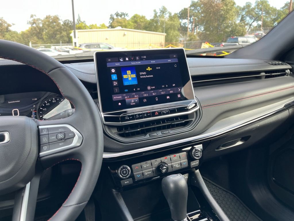 Thumbnail: 2025 Jeep Compass - 30