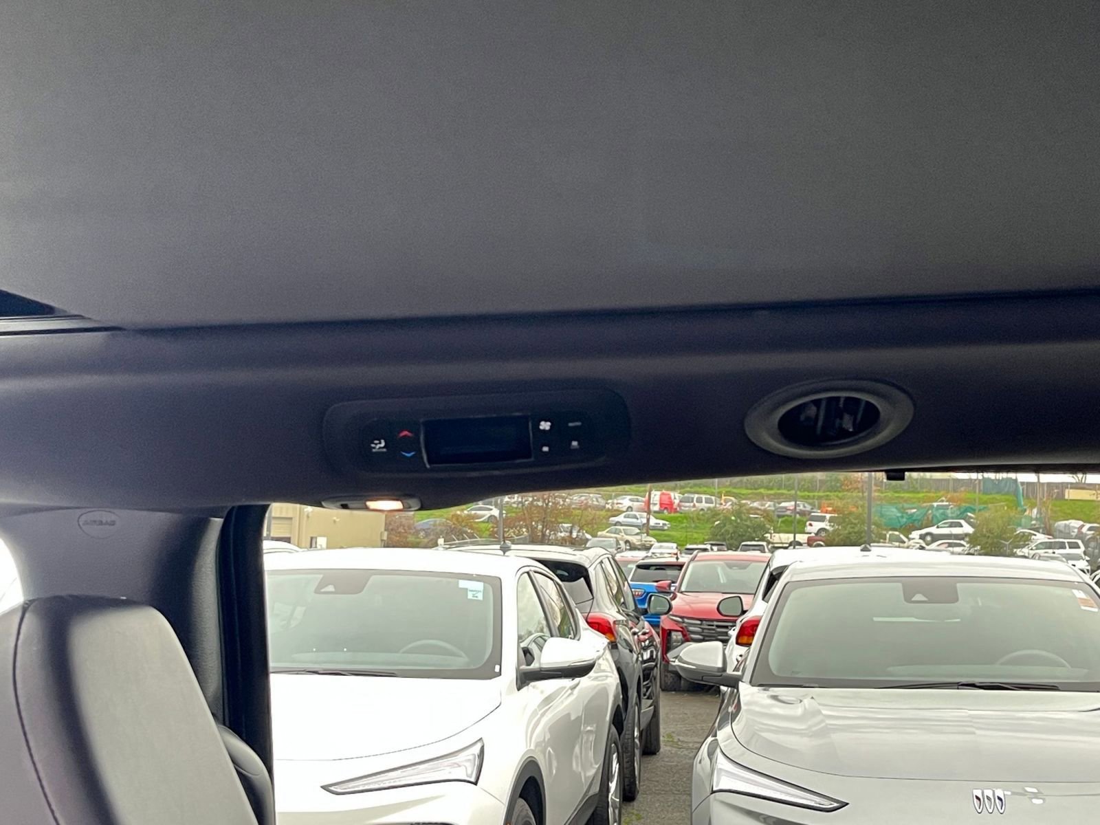 Thumbnail: 2025 Chrysler Pacifica - 24