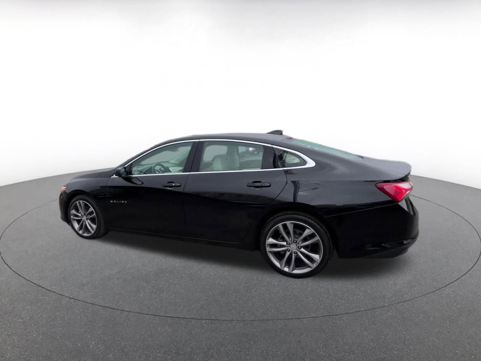 Thumbnail: 2024 Chevrolet Malibu - 10