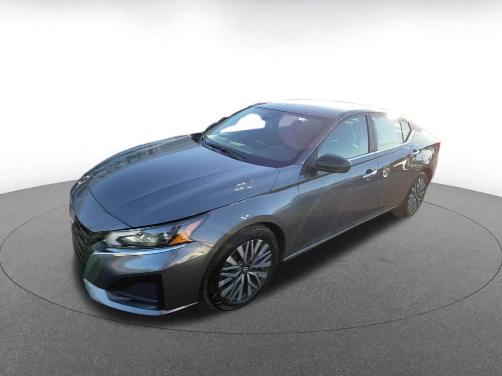 Thumbnail: 2025 Nissan Altima - 8