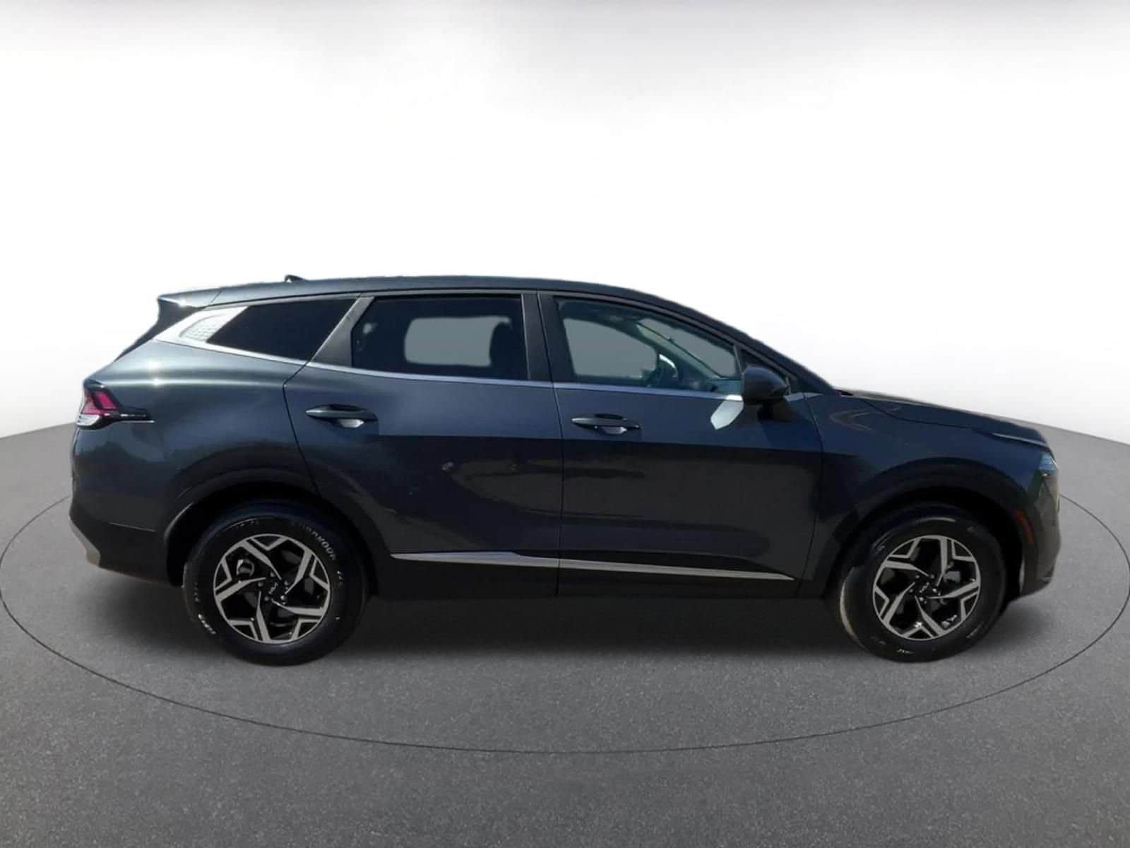 2024 Kia Sportage LX 16