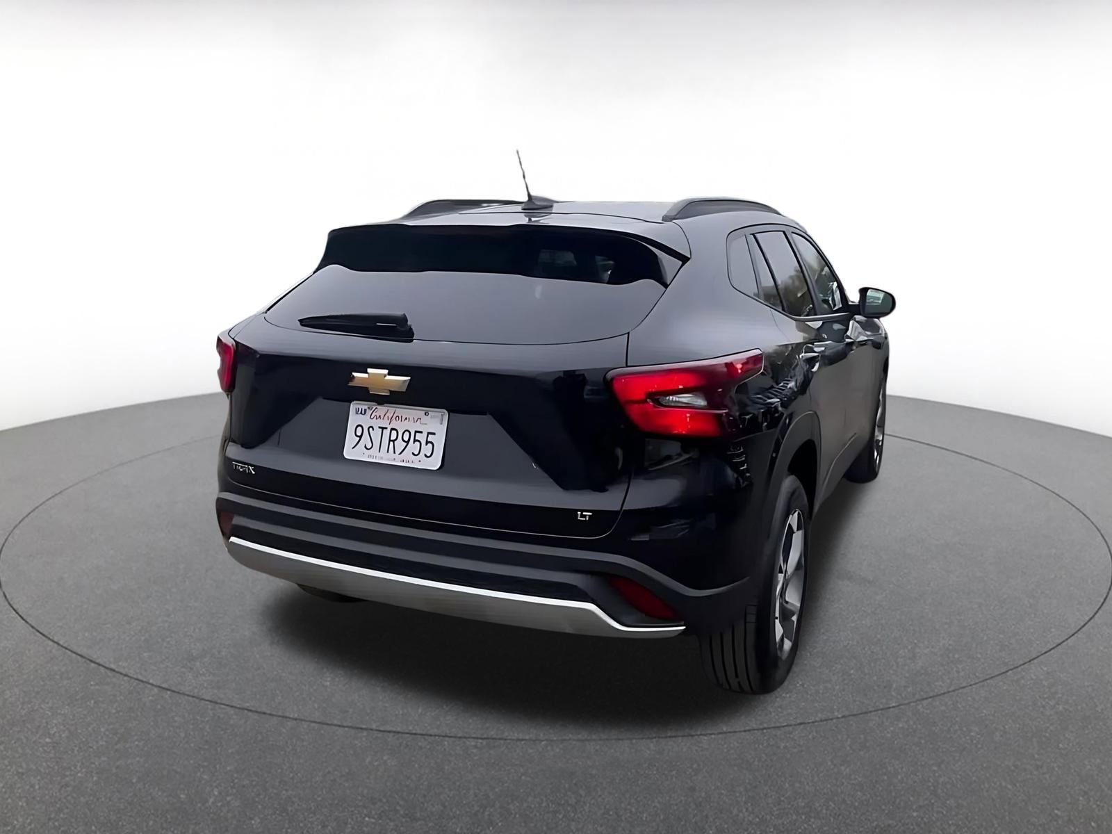 Thumbnail: 2025 Chevrolet Trax - 14